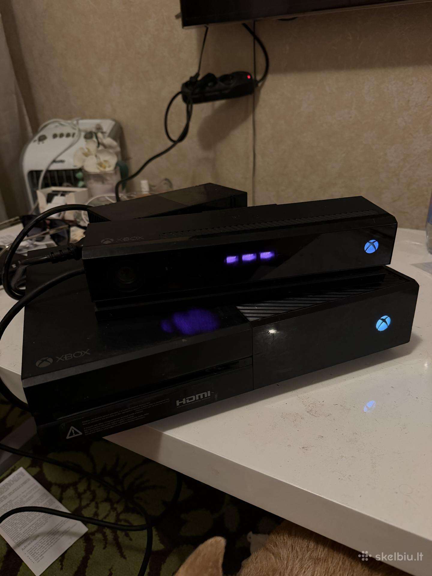 Xbox one konsolė su kinect jutikliu