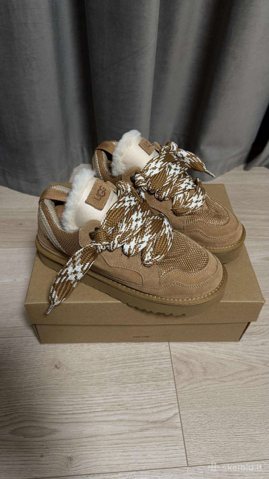 Nauji Ugg lowmel