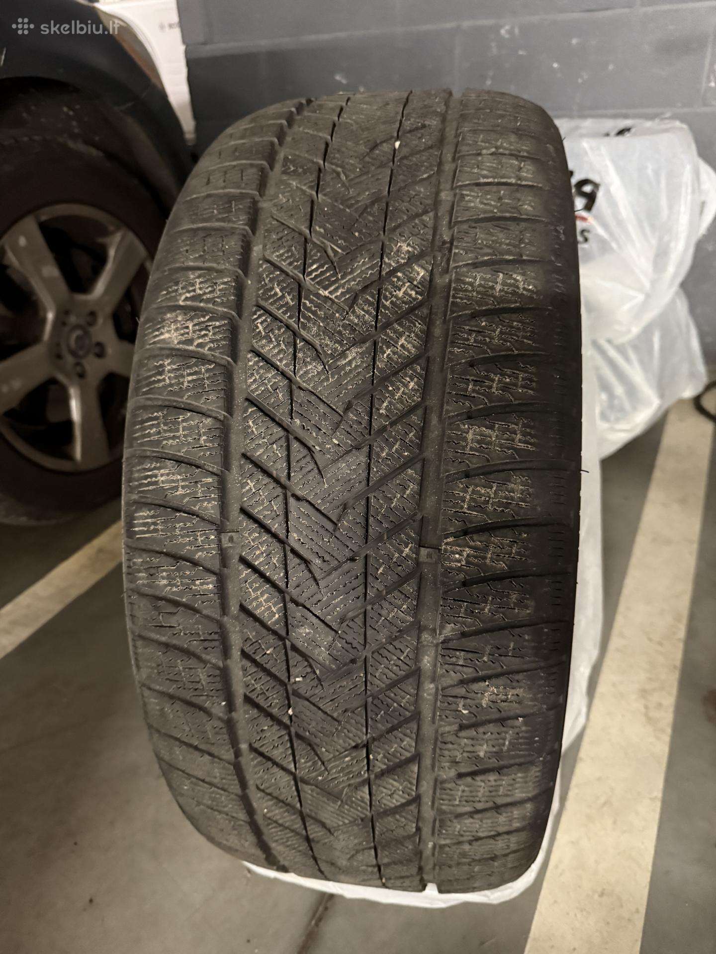 Parduodu dvi naudotas žiemines padangas 315/35r21