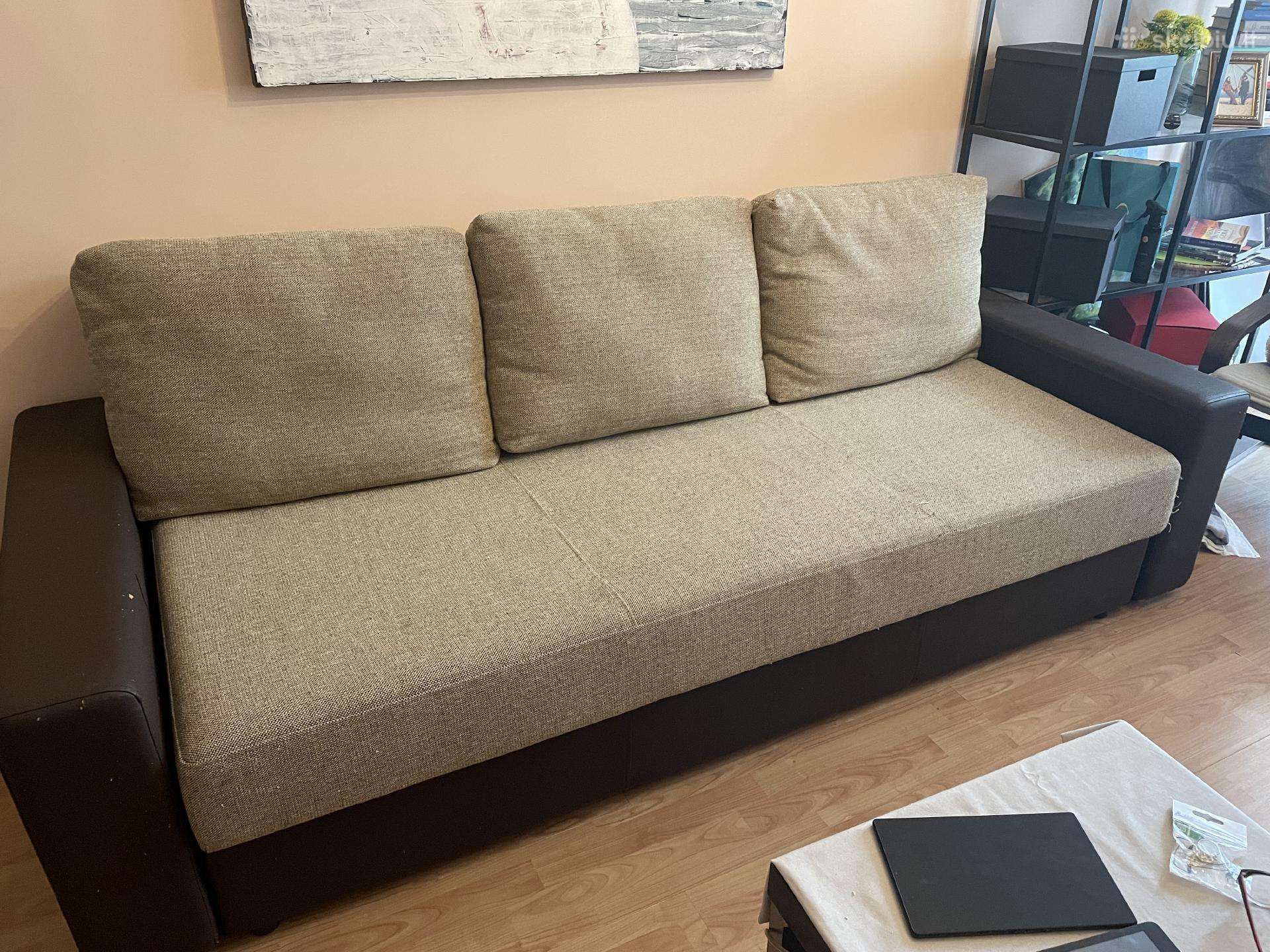 Trivietė sofa-lova