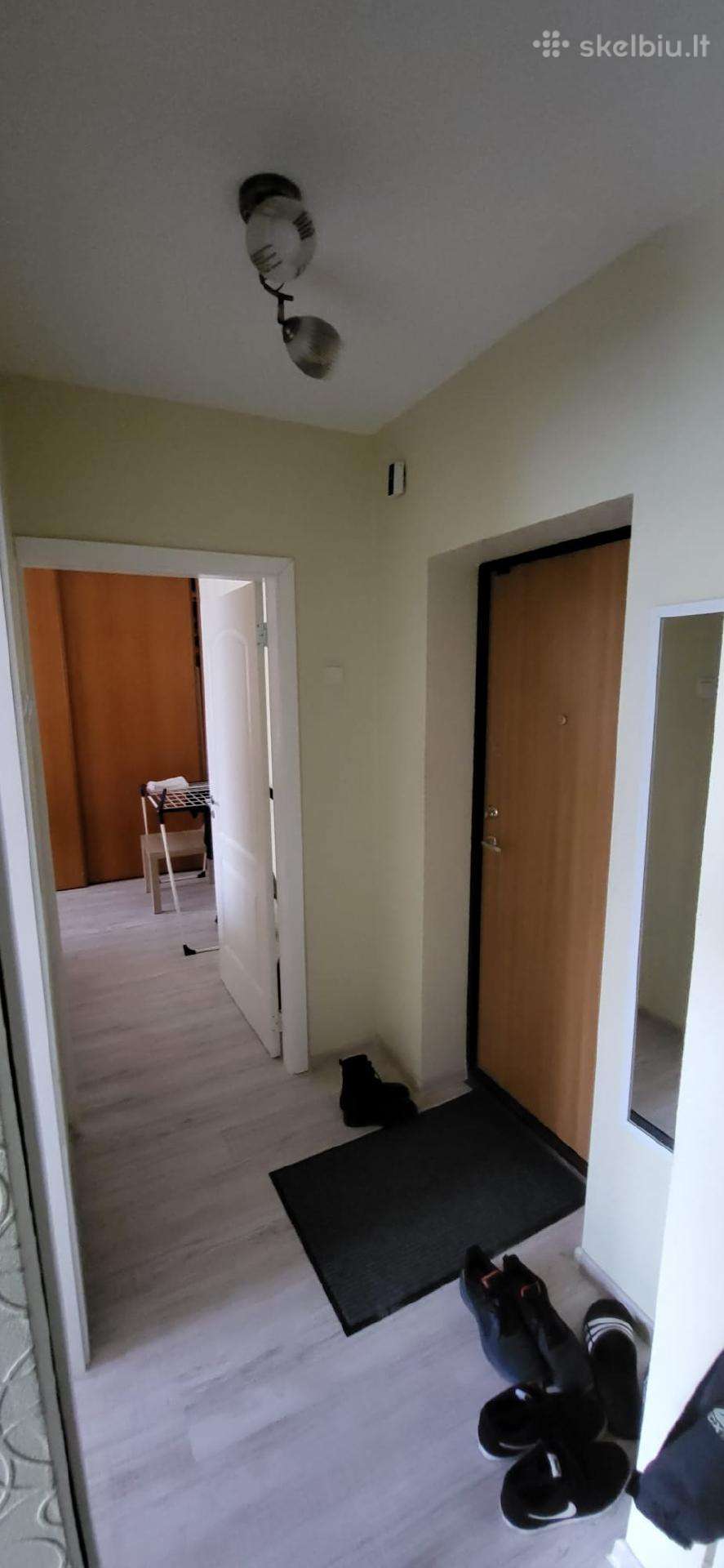 Parduodu dviejų kambarių butą Baltijos pr.