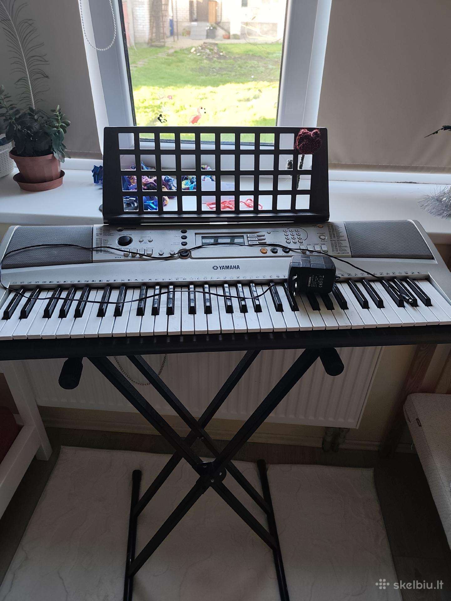Yamaha psr-e313 sintezatorius