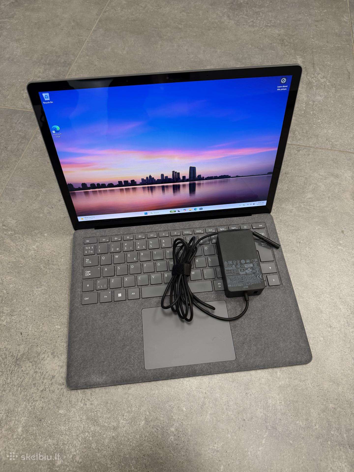 Microsoft Surface Laptop 5 13.5 i5 / 16gb / 256ssd