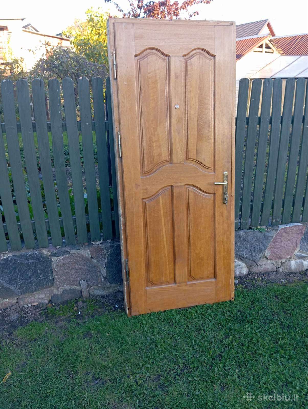 Parduodamos ažuolines durys