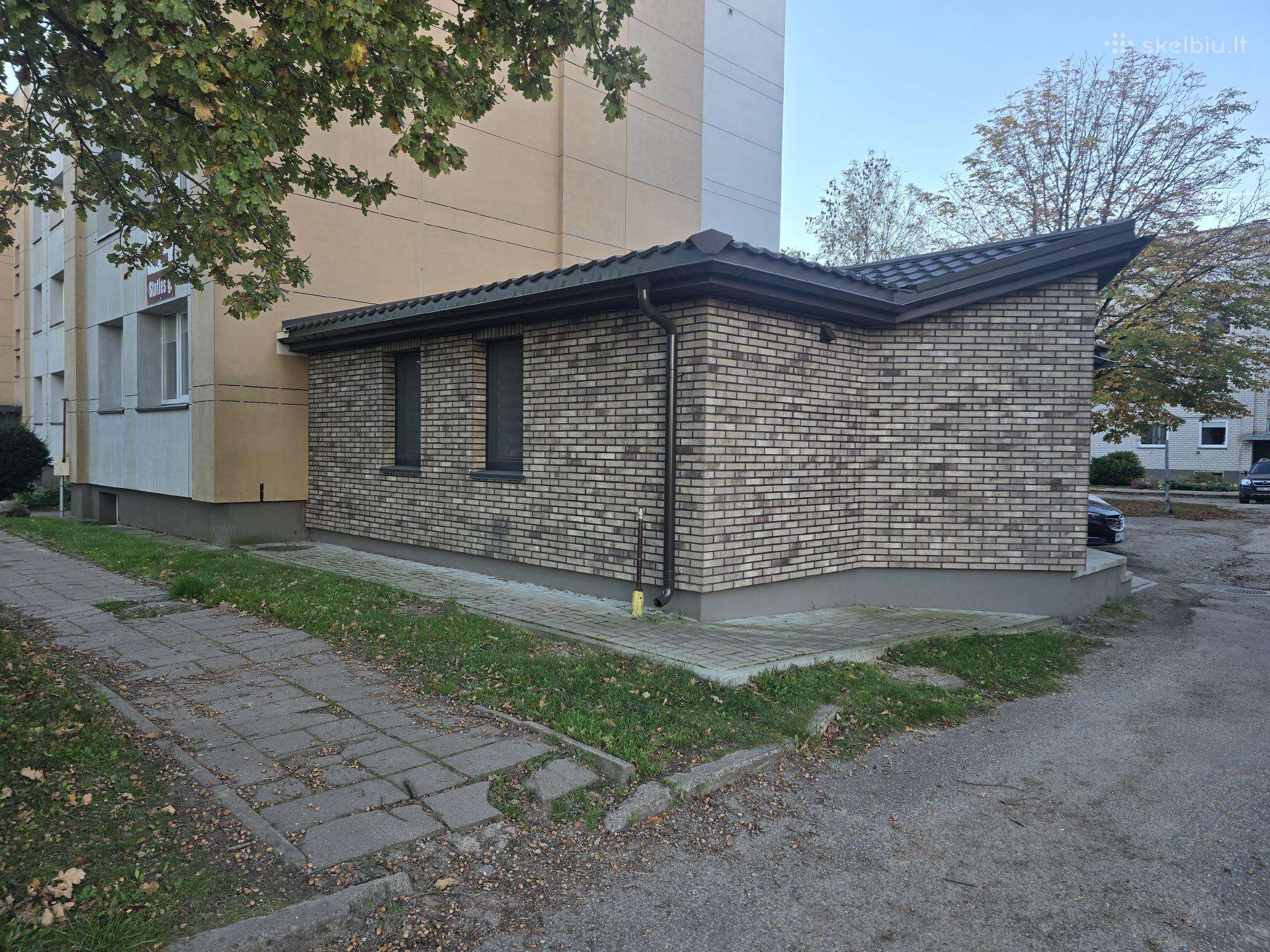 Pilnai įrengtos patalpos Plungėje, Stoties g. 32a