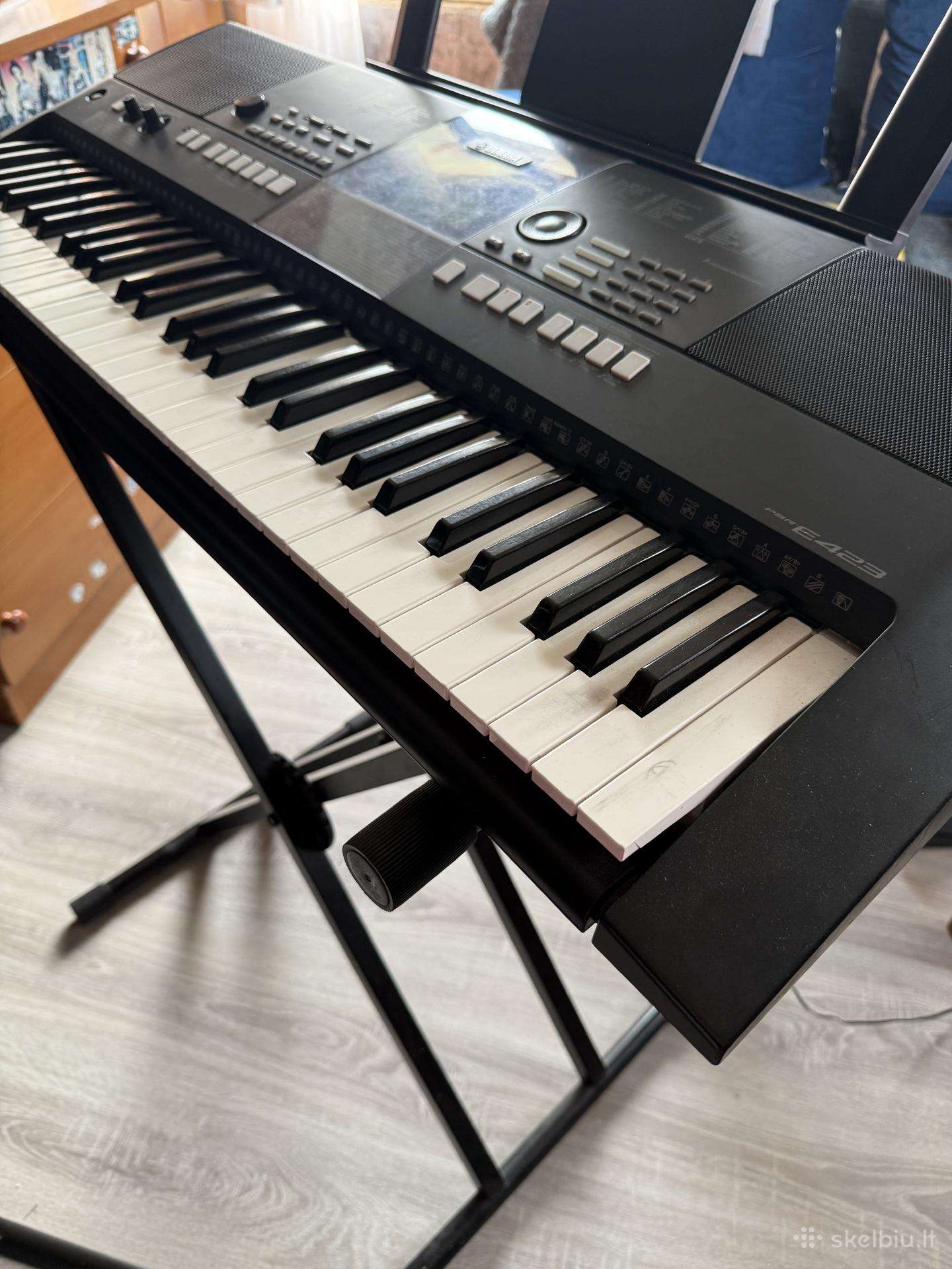 Yamaha Psr-e423