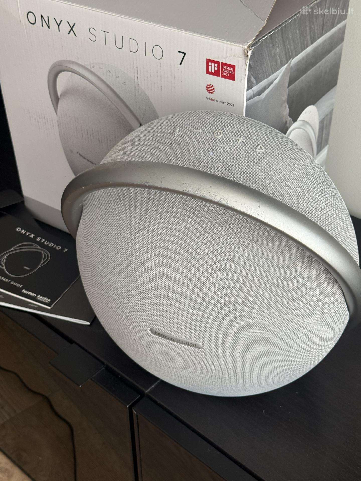 Harman Kardon Onyx Studio 7