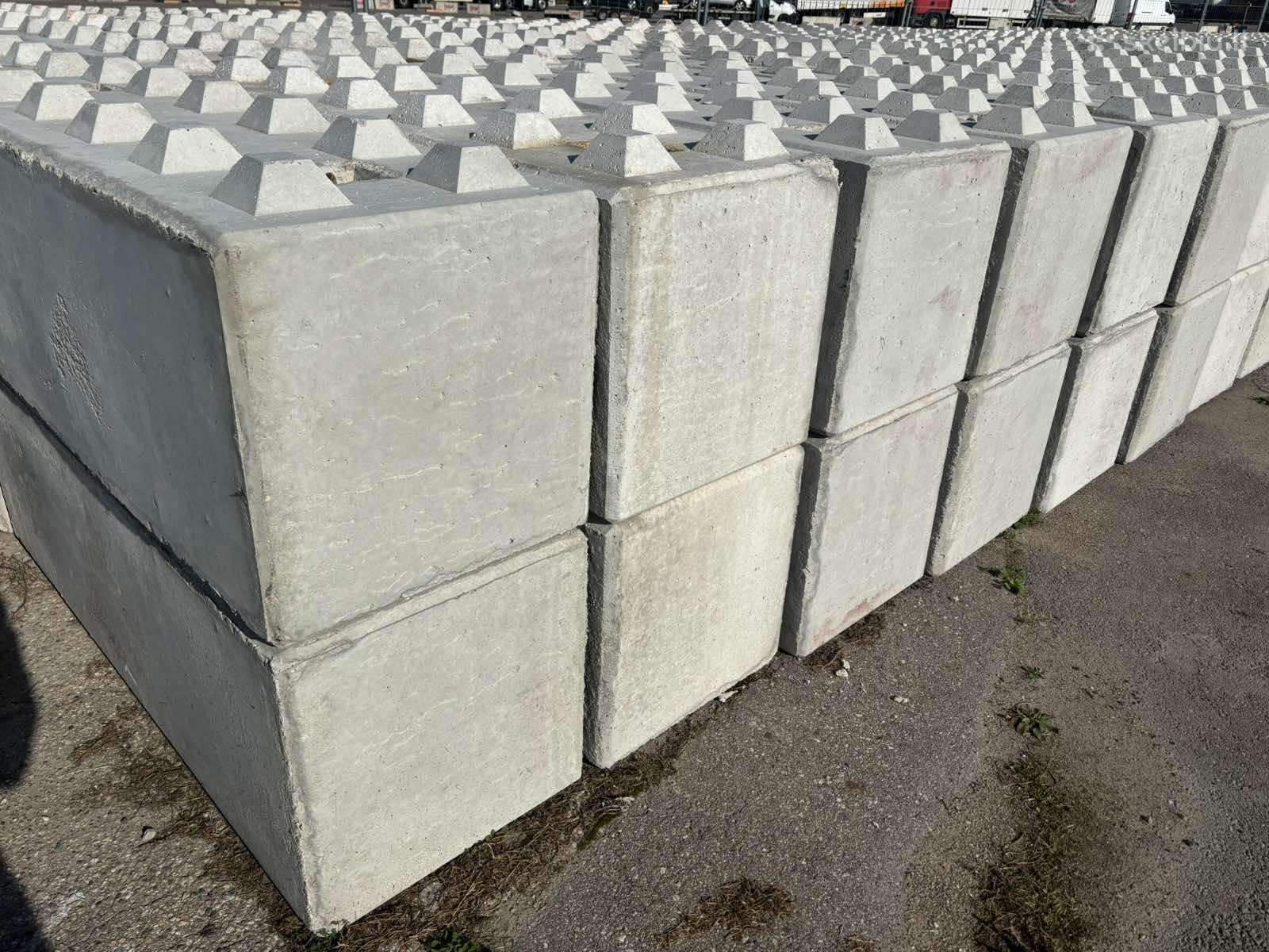 Betono Lego Blokai pertvara barjerai sandėliavimui