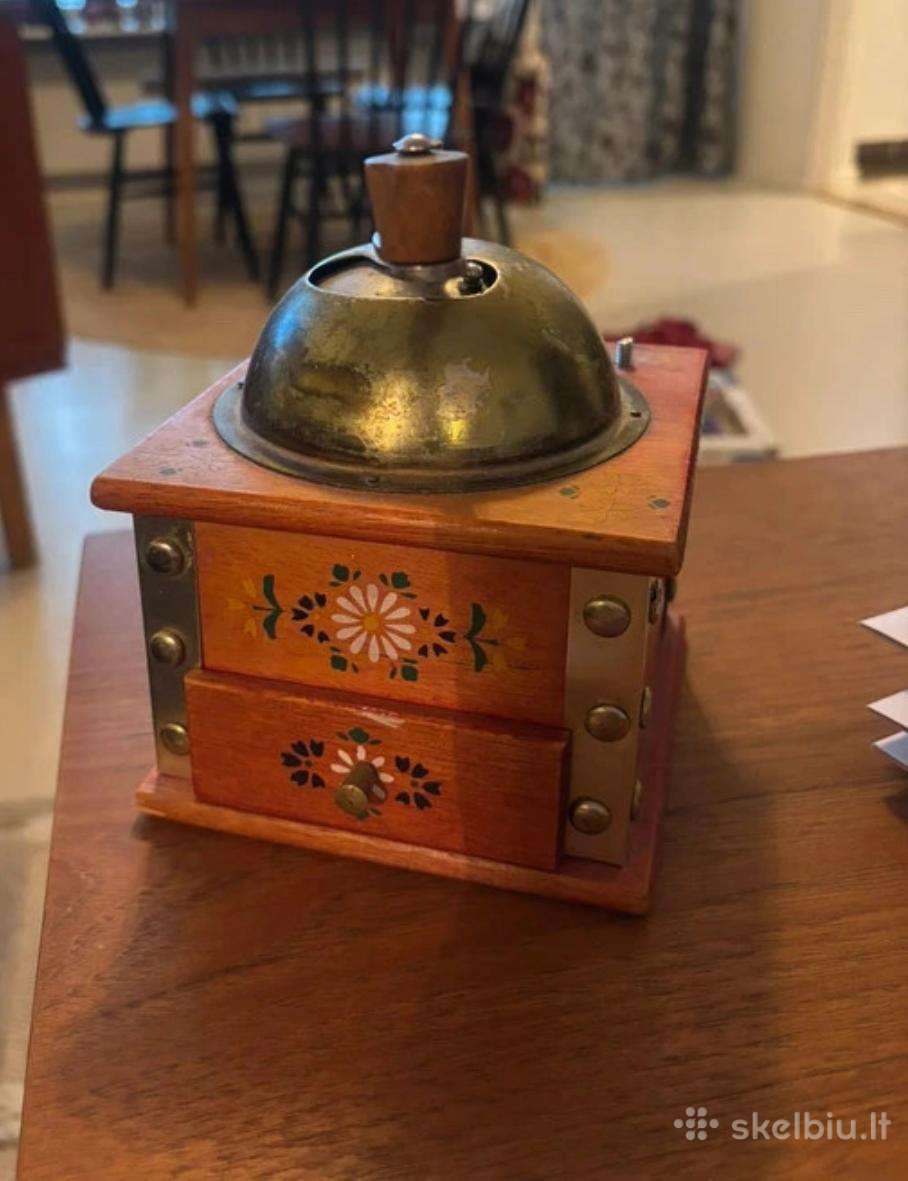 Vintažinė kavamalė