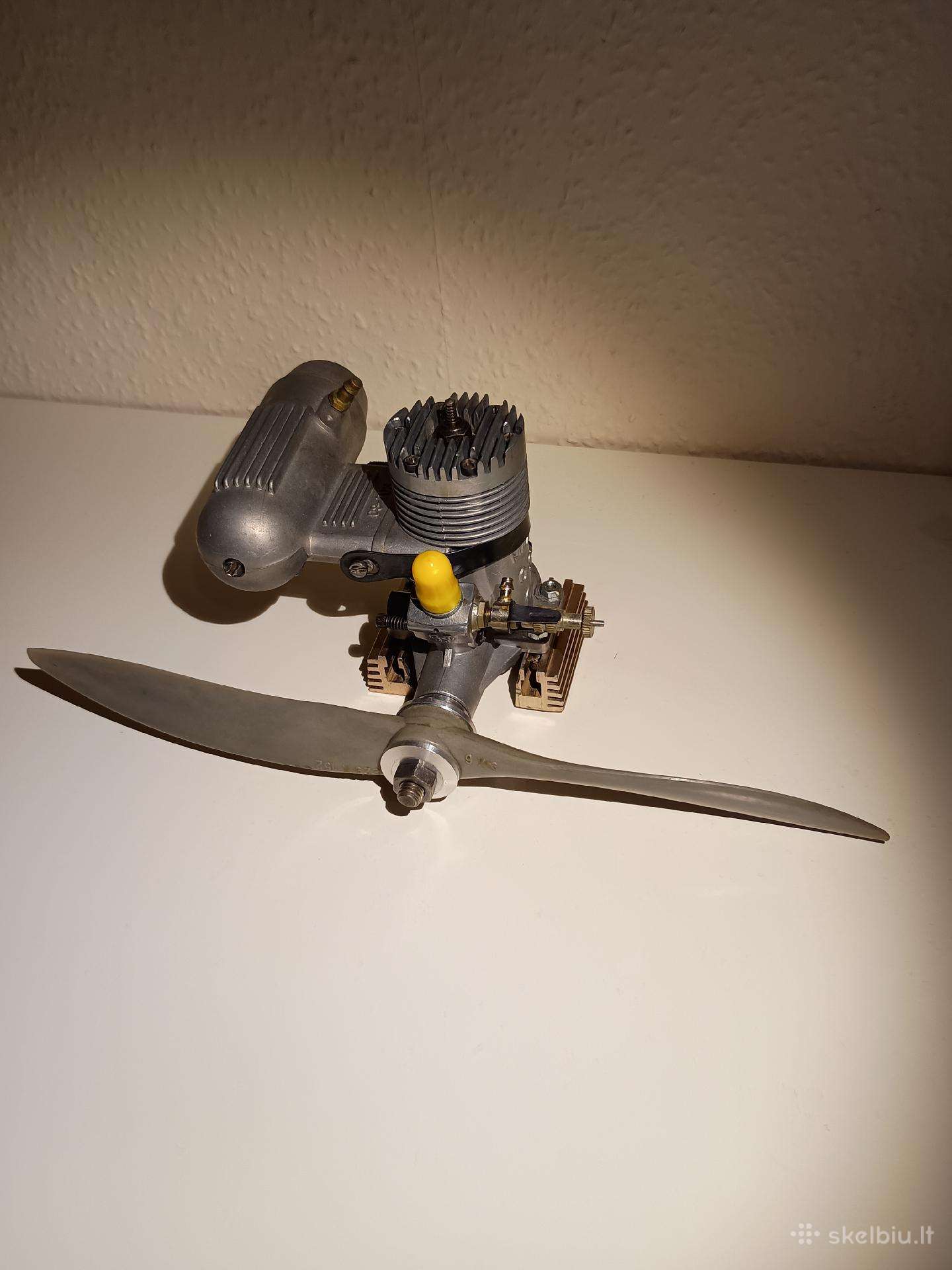 O.s. Max S30 avia nitro variklis