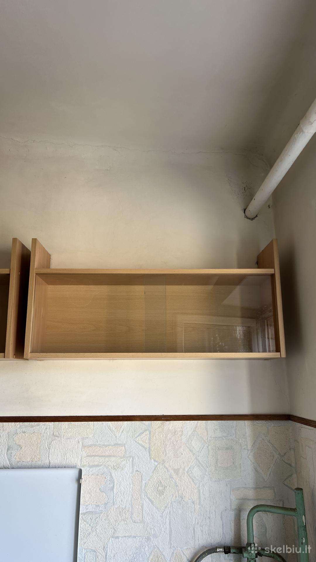 Dovanoju 3 lentynas
