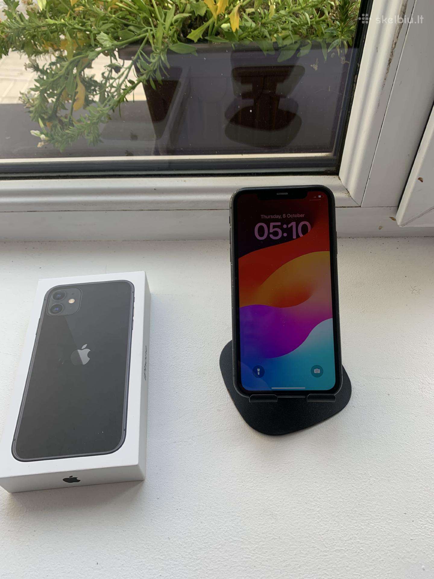 Apple iPhone 11 juodas 64 GB idealus
