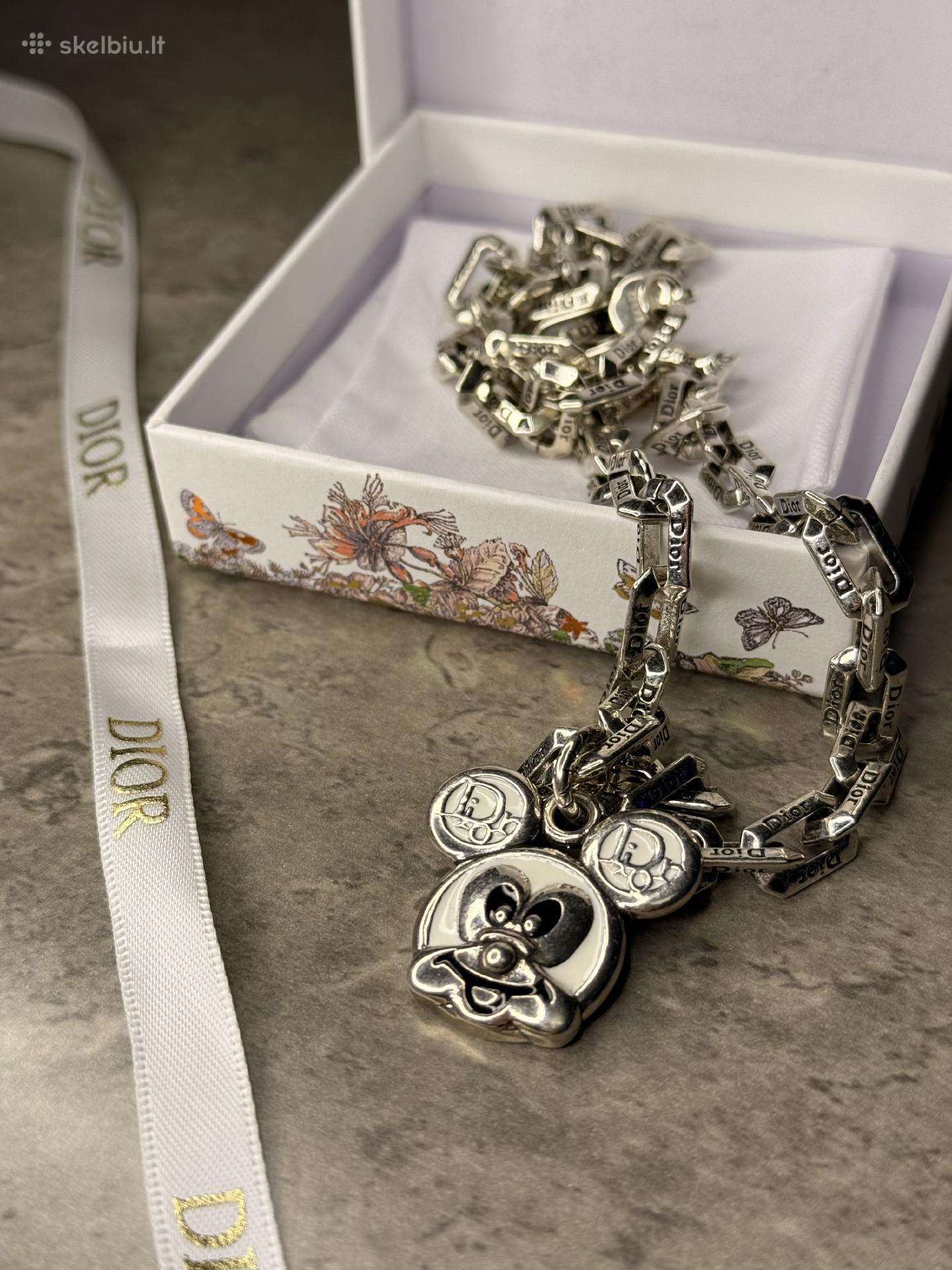 Dior grandinele