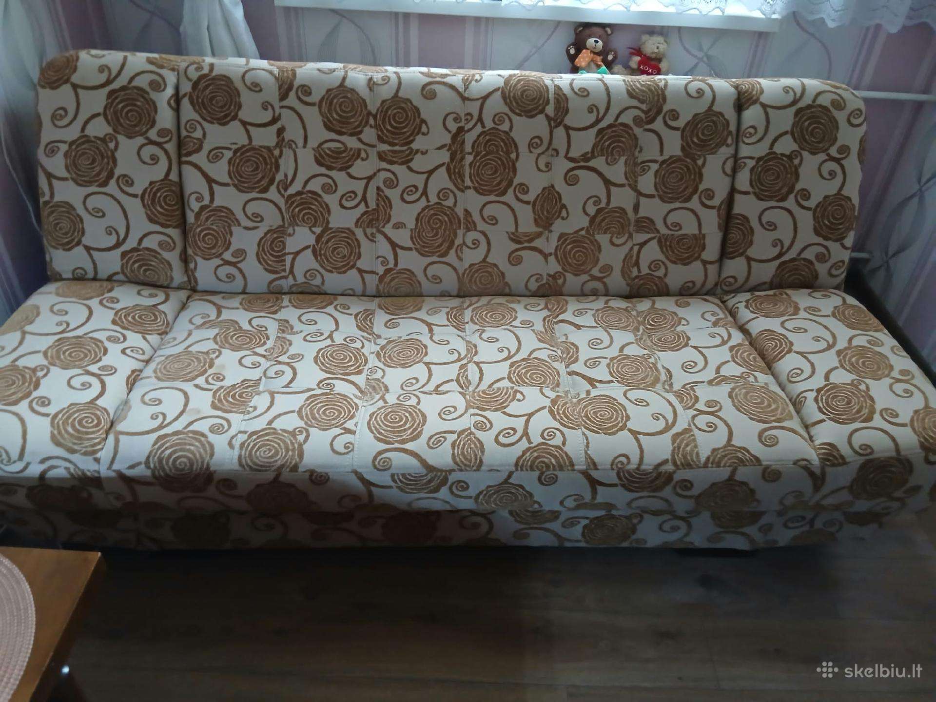 Dvigulė sofa lova