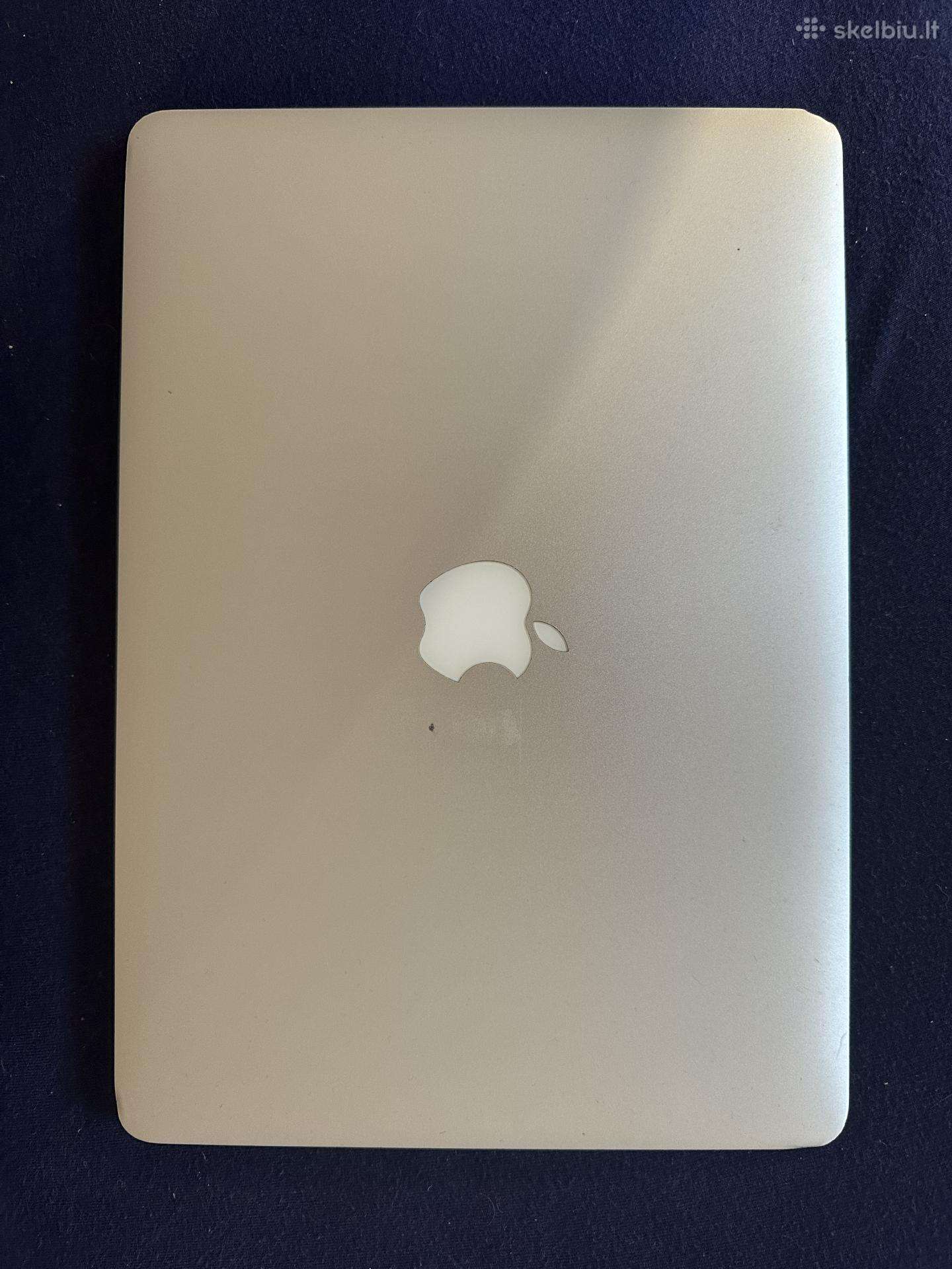 MacBook