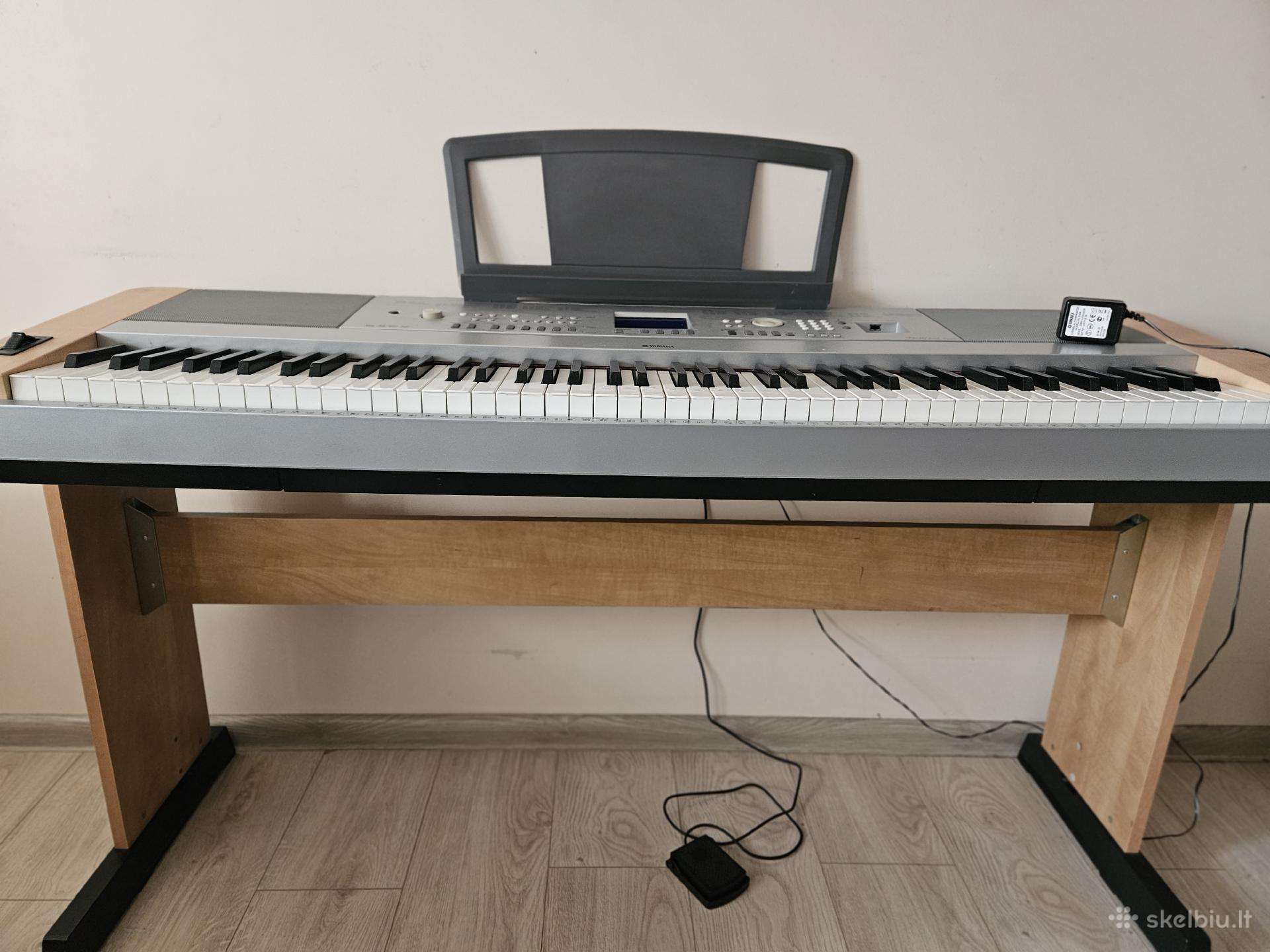 Elektrinis Yamaha pianinas