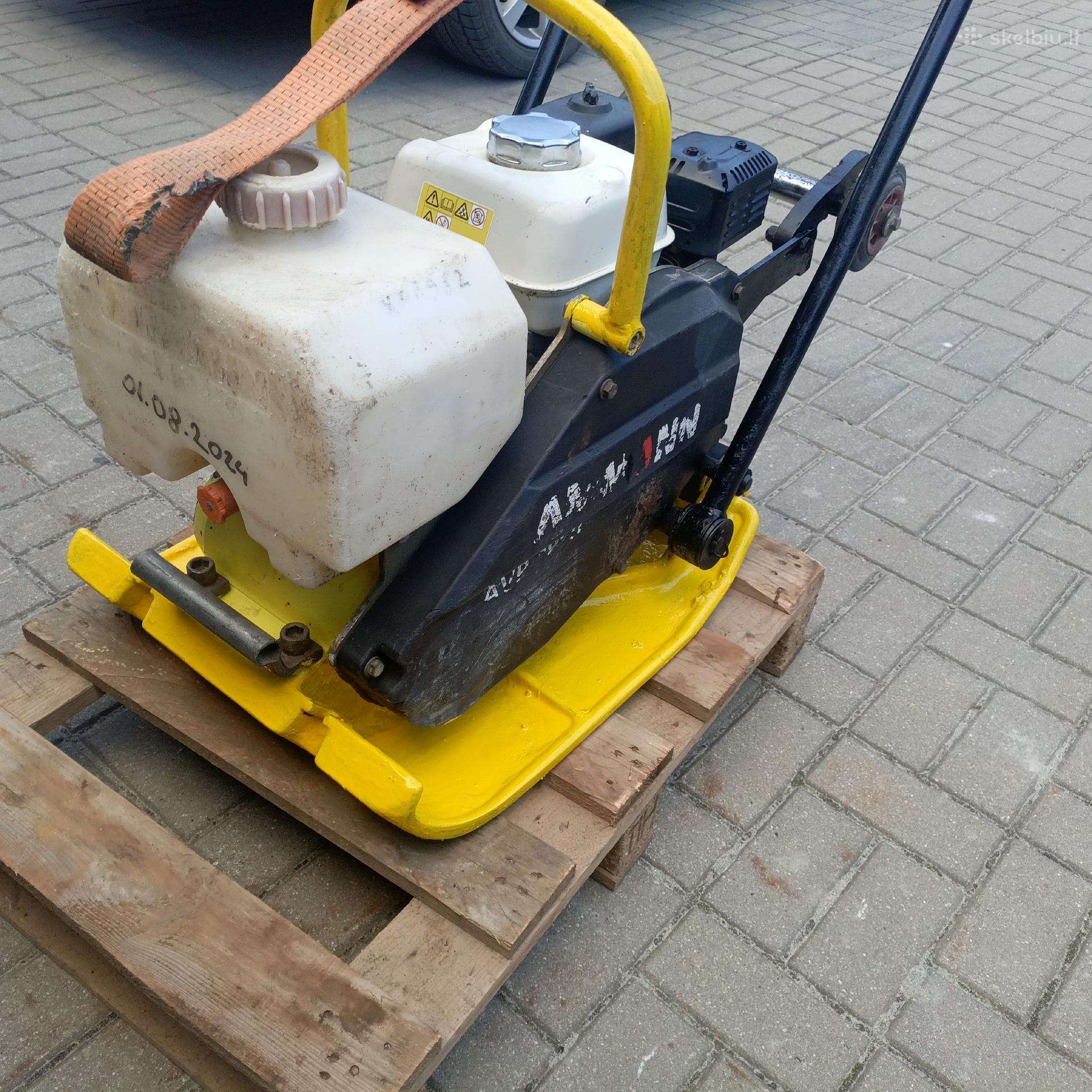 Ammann 95kg vibroplokštė