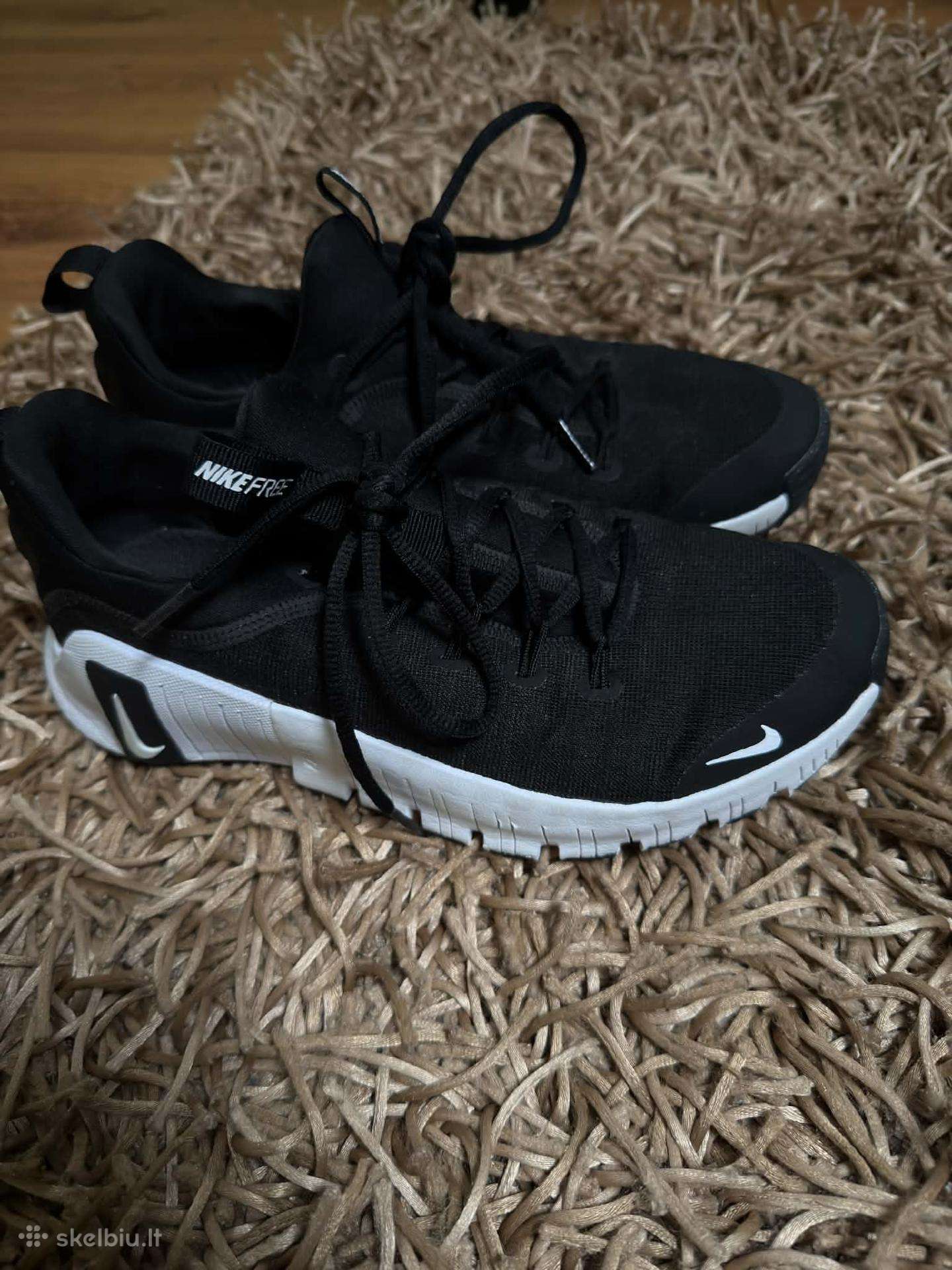 Nike batai