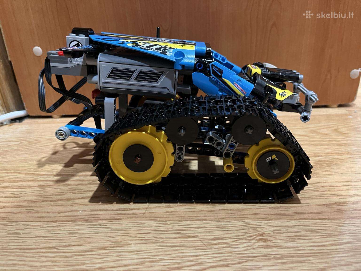 Lego Technic 42065 RC Tracked Racer – veikiantis