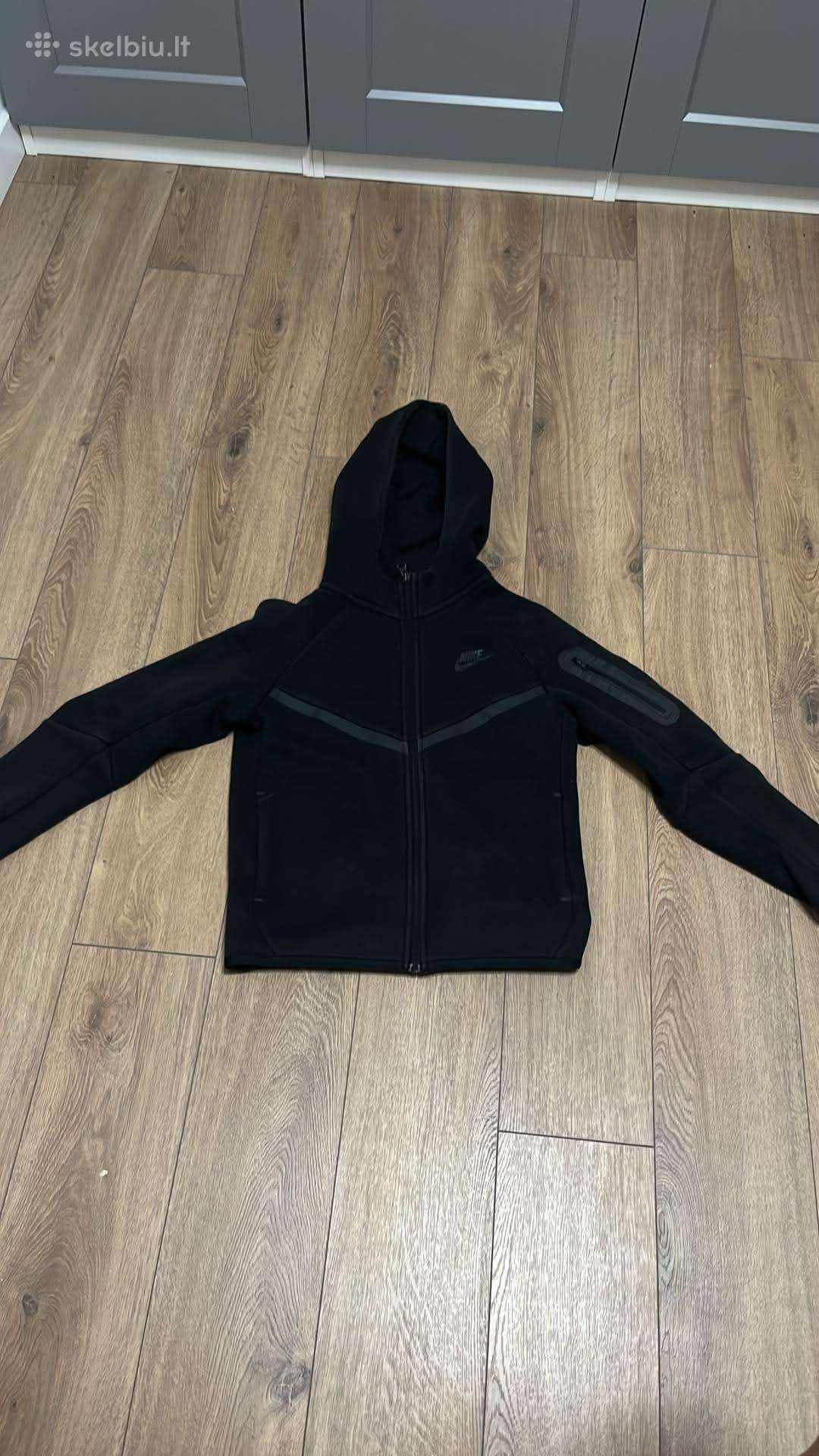 Nike tech fleece