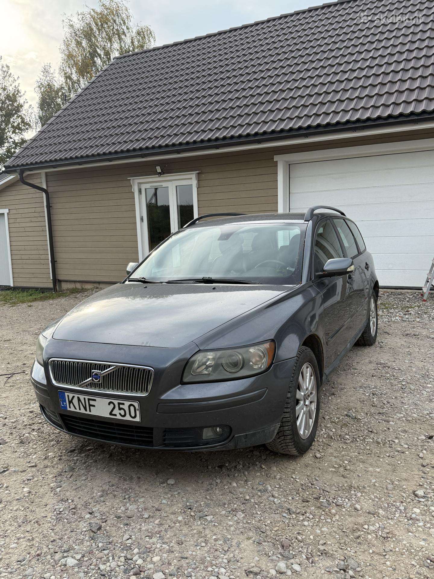 Volvo V50