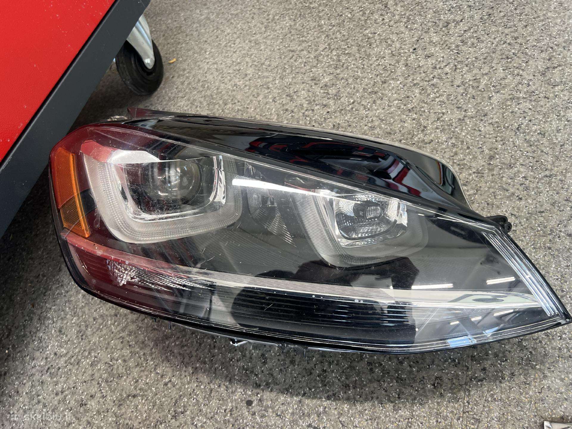 VW Gti žibintas Bi-xenon