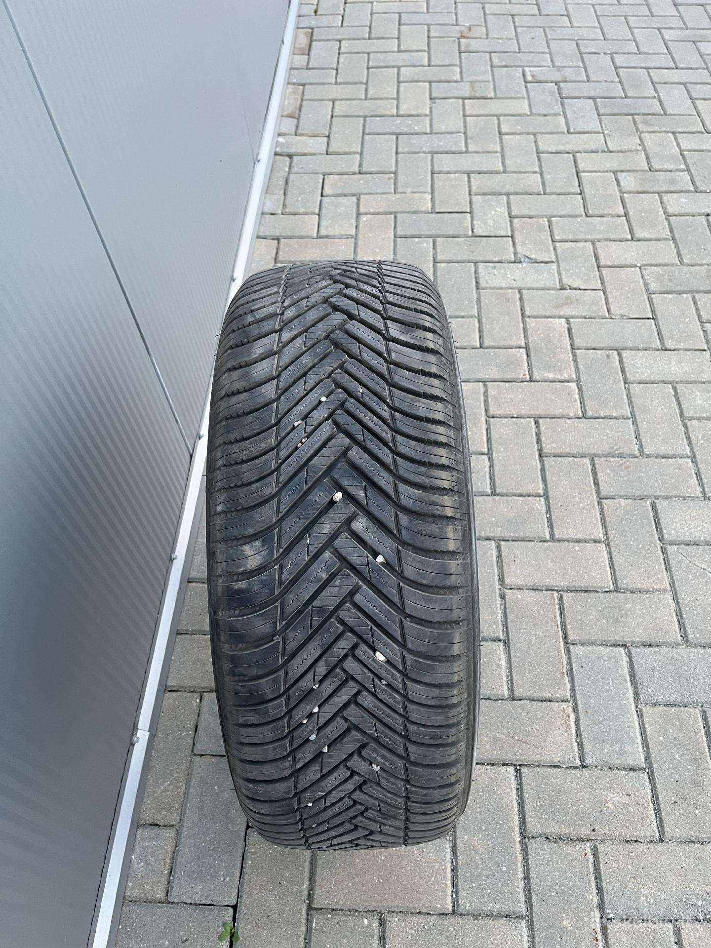 Hankook, всесезонные 235/55 R18