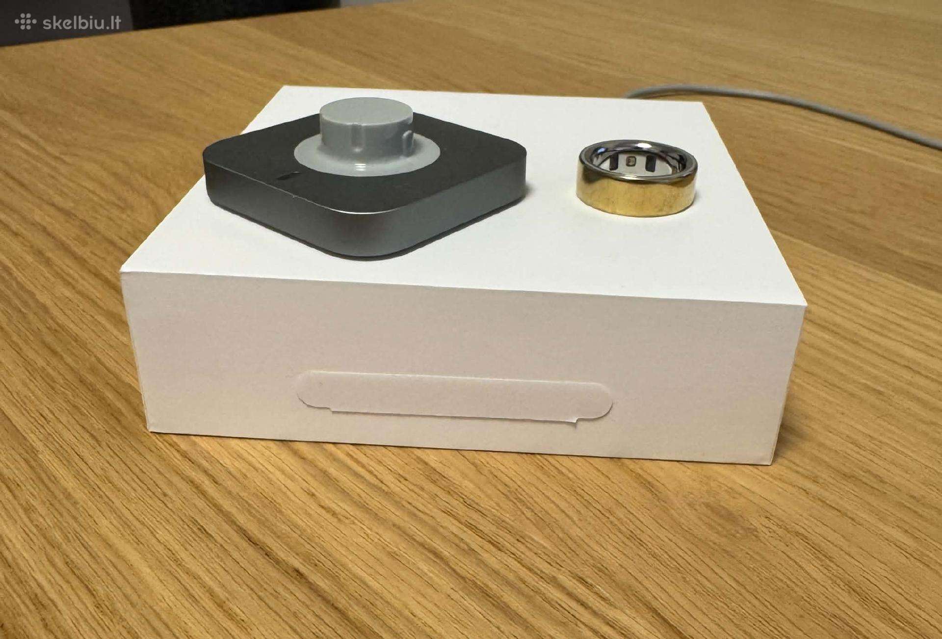 Oura ring 4 gold size 8