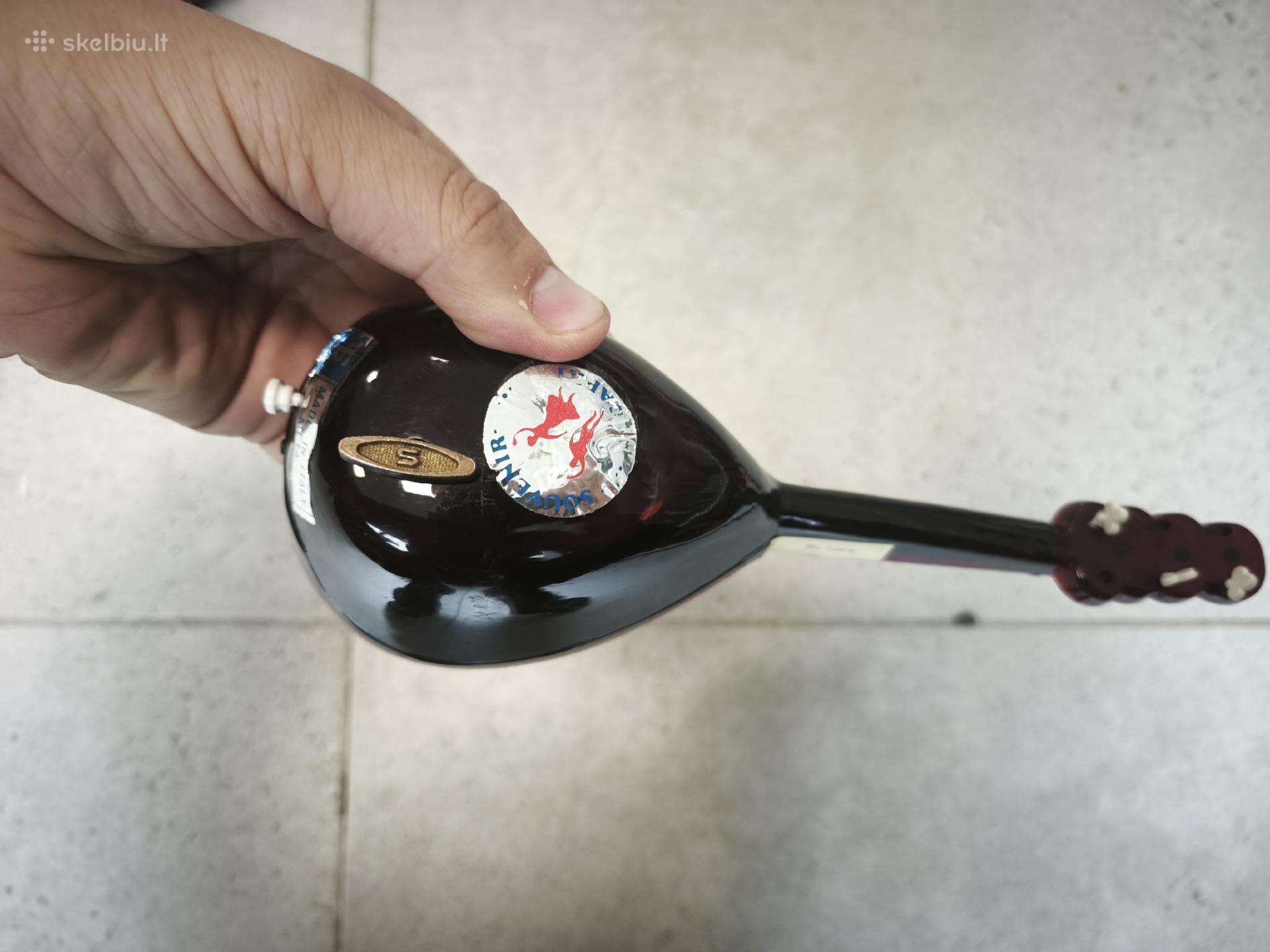 Iš Italijos muzikos instrumentas