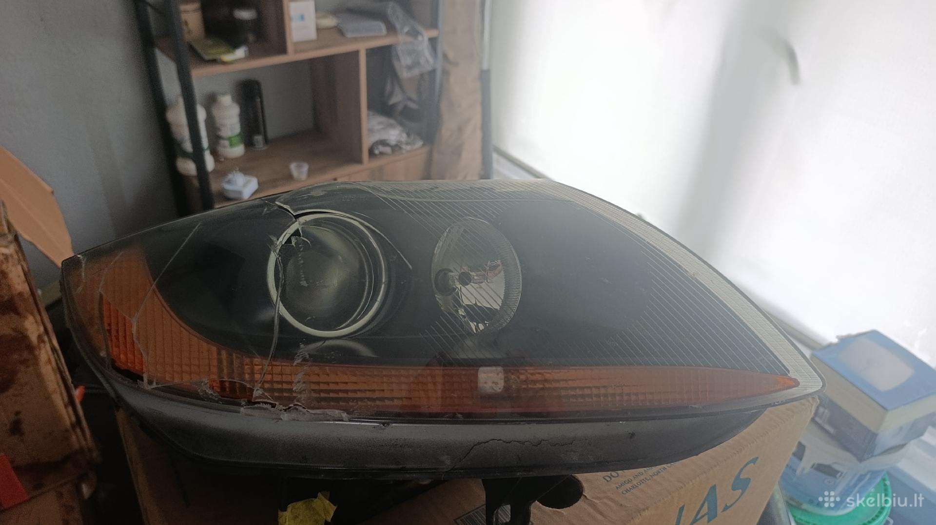 Bmw Z4 E85 priekiniai žibintai