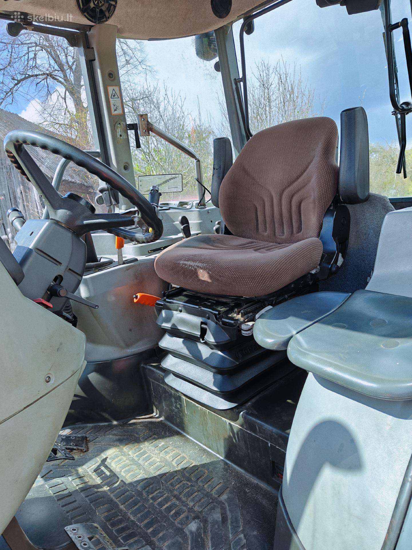 Massey Ferguson 4370, traktoriai