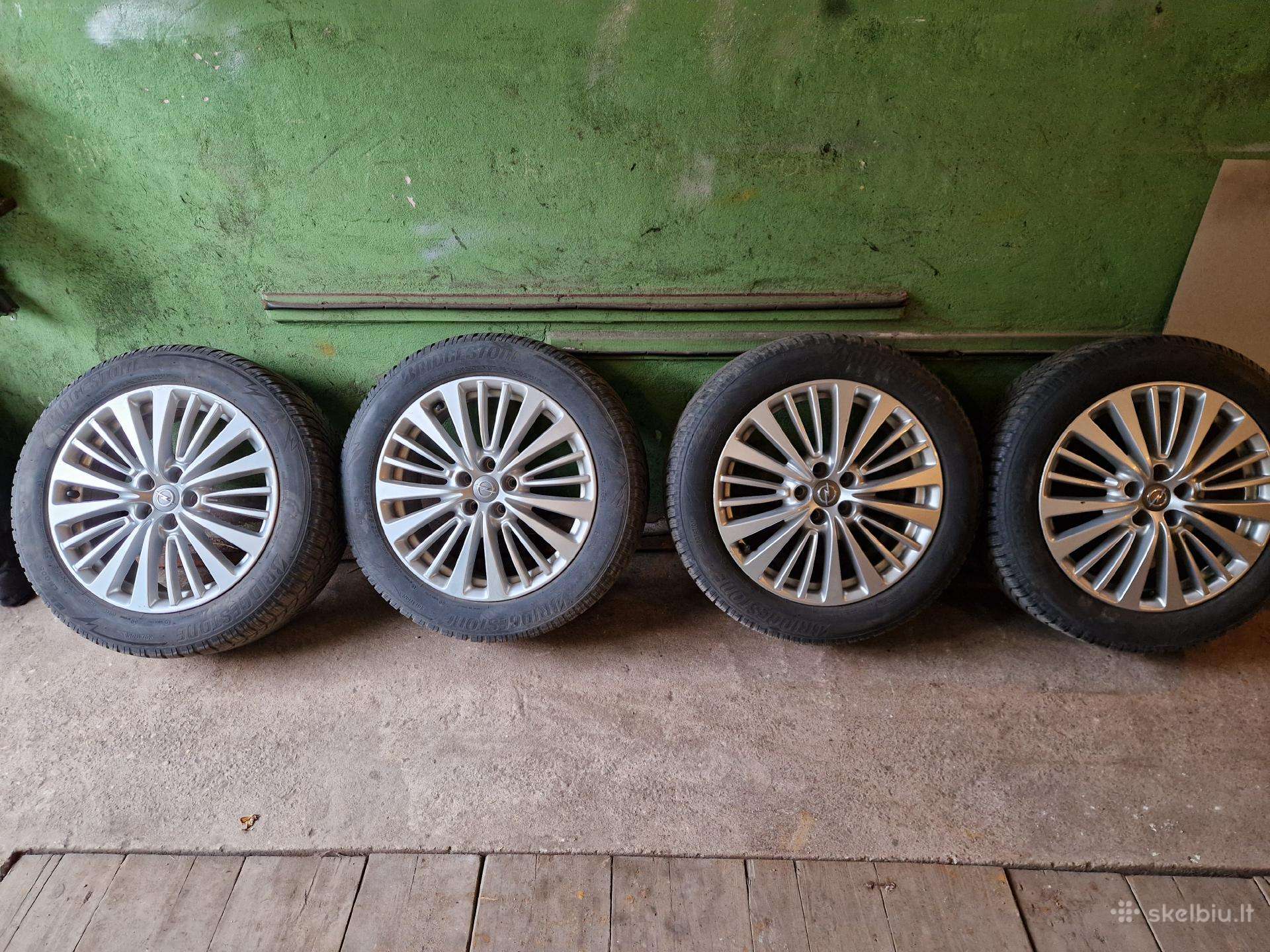 Originalūs Opel Grandland ratlankia su padangom