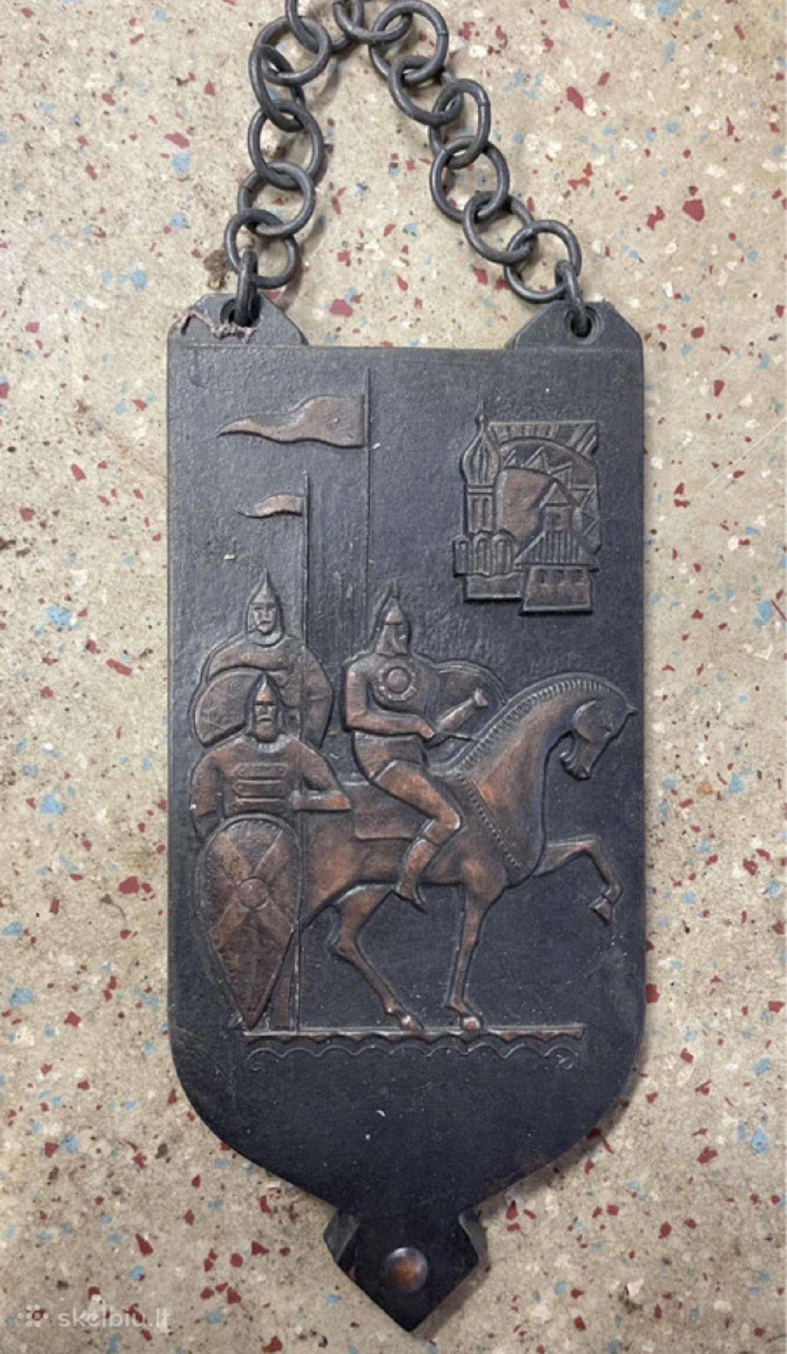 Metalinė sieninė dekoracija, viduramžių raiteliai