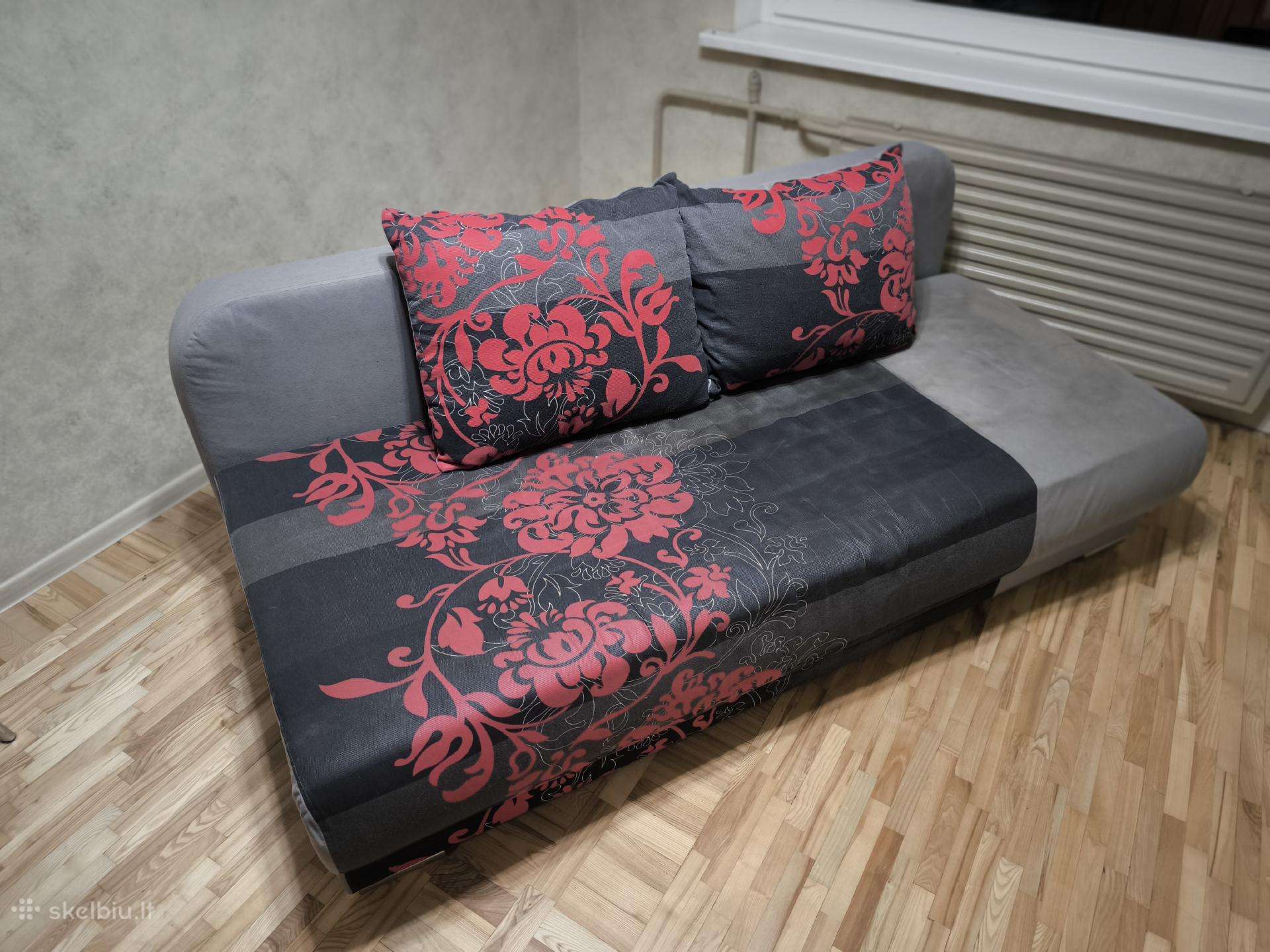 Sofa-lova su daiktadėže ir pagalvėmis (195x100 cm)