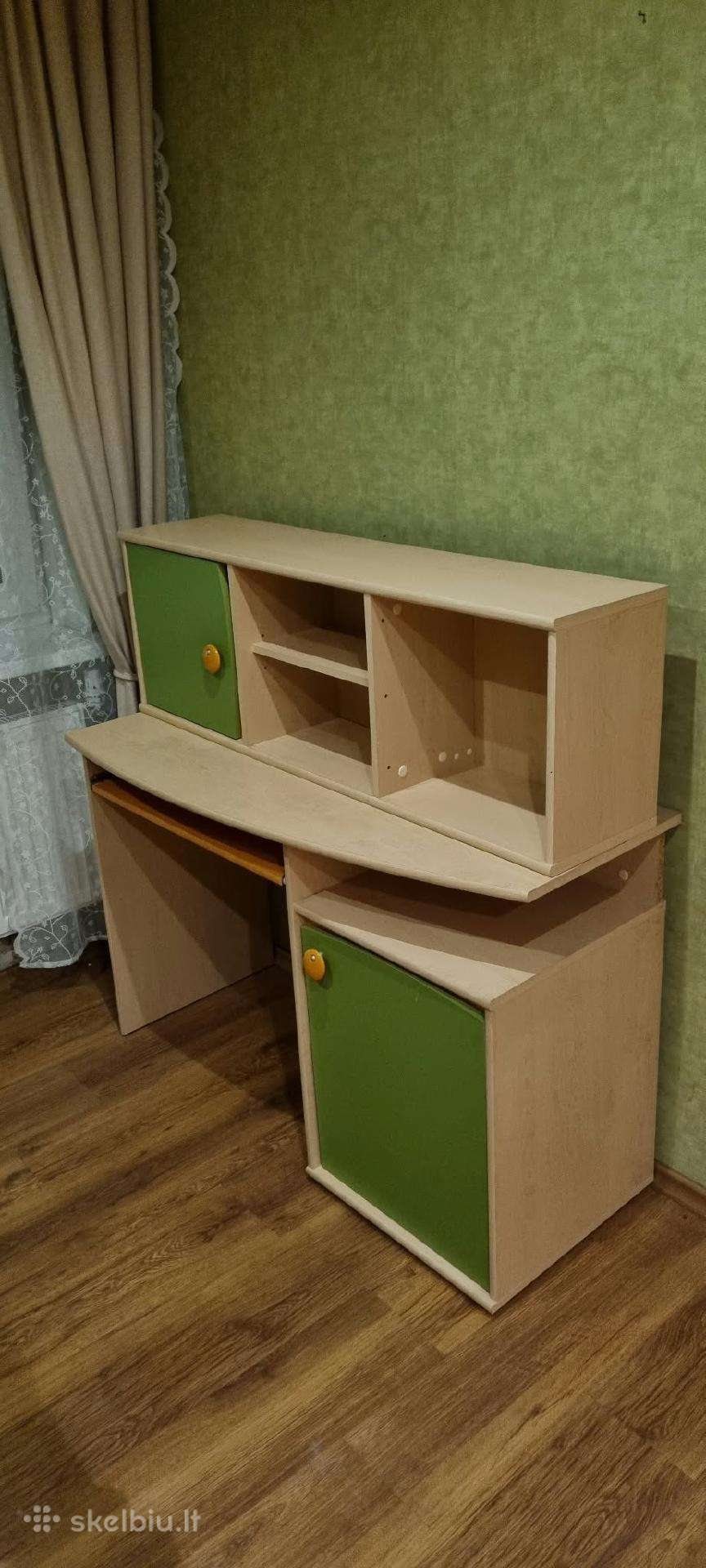 Naudotas vaikiškas stalas
