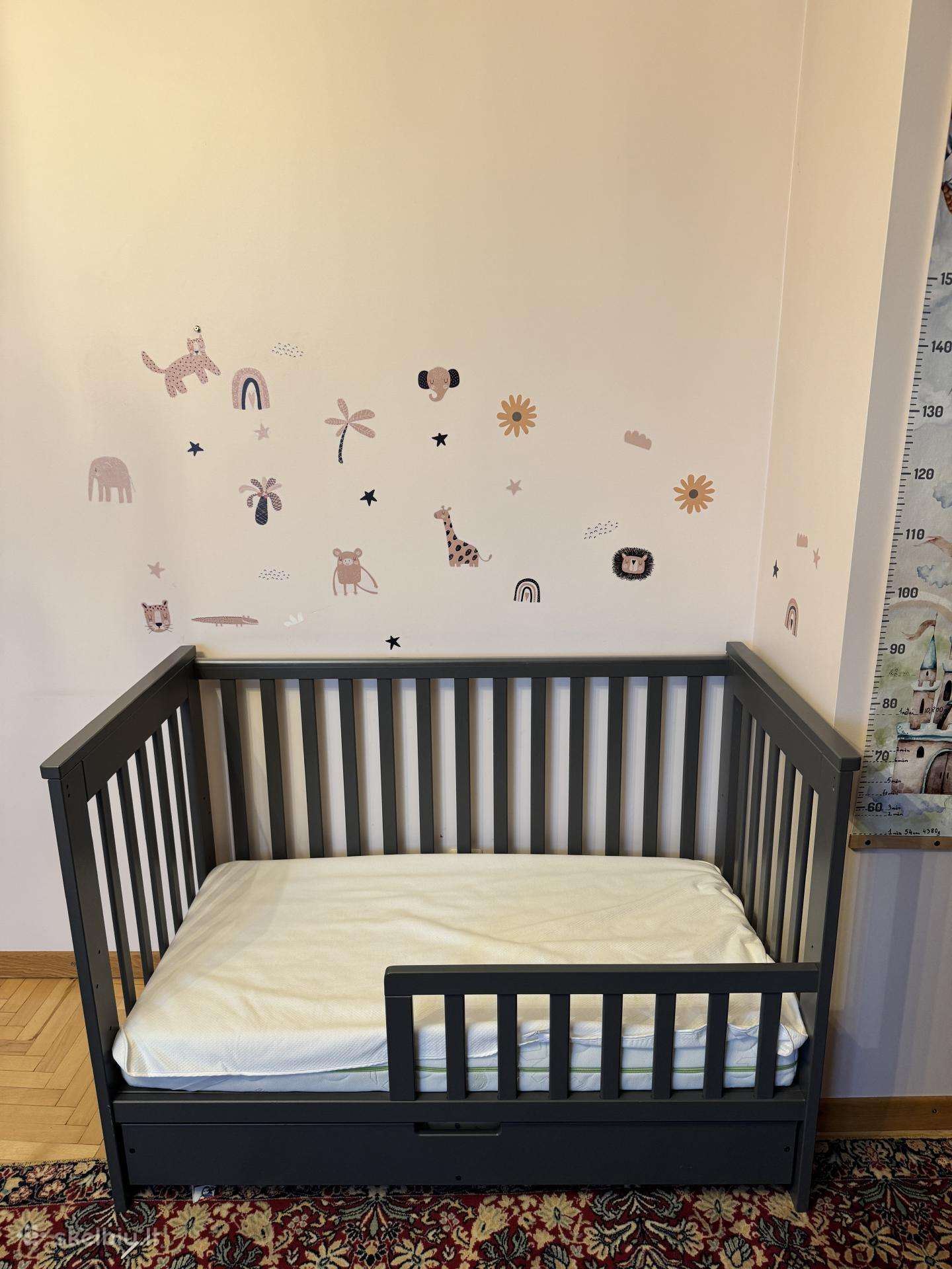 Vaikiška pilkos spalvos lovytė -120x62cm
