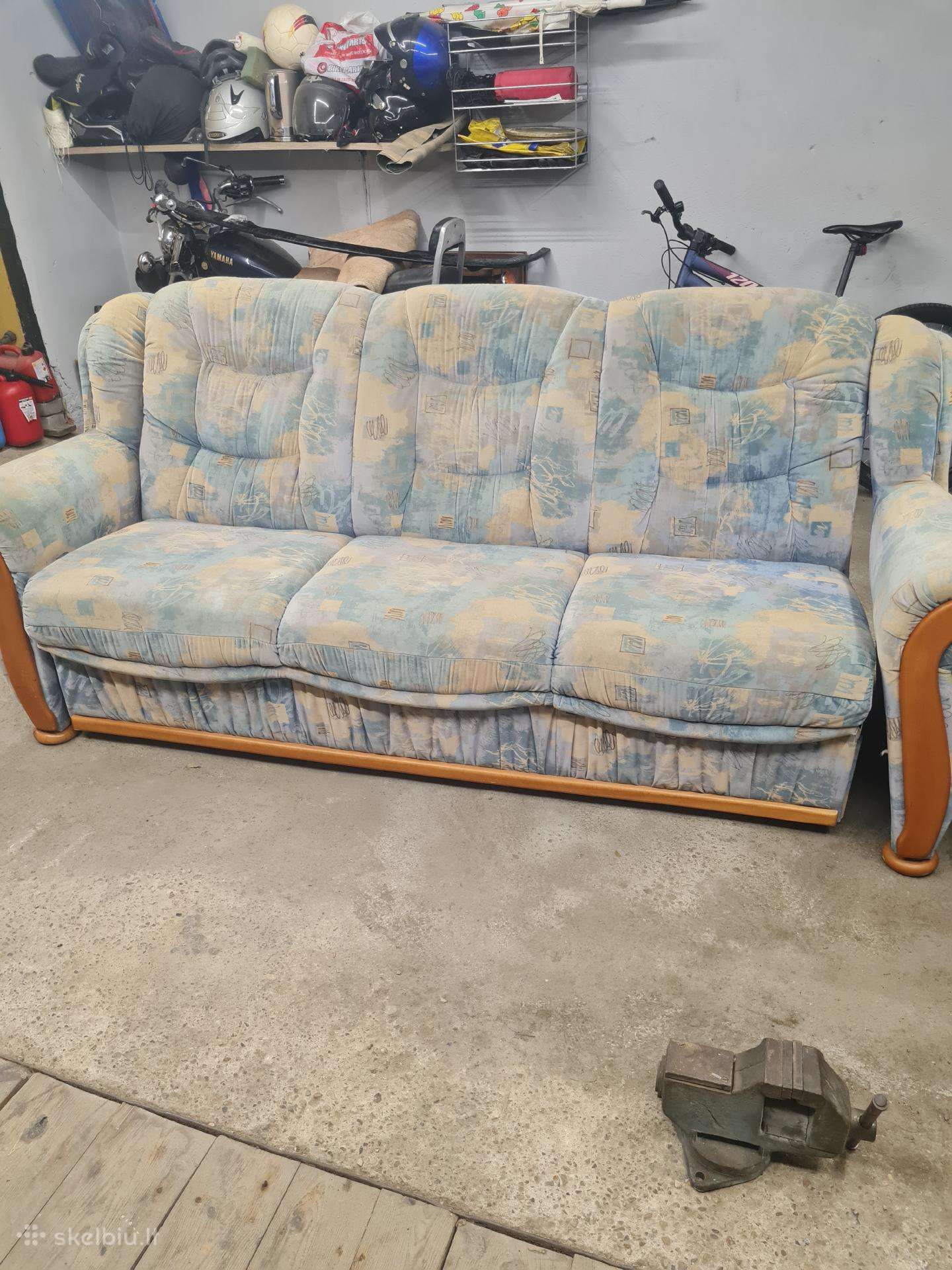 Naudota sofa