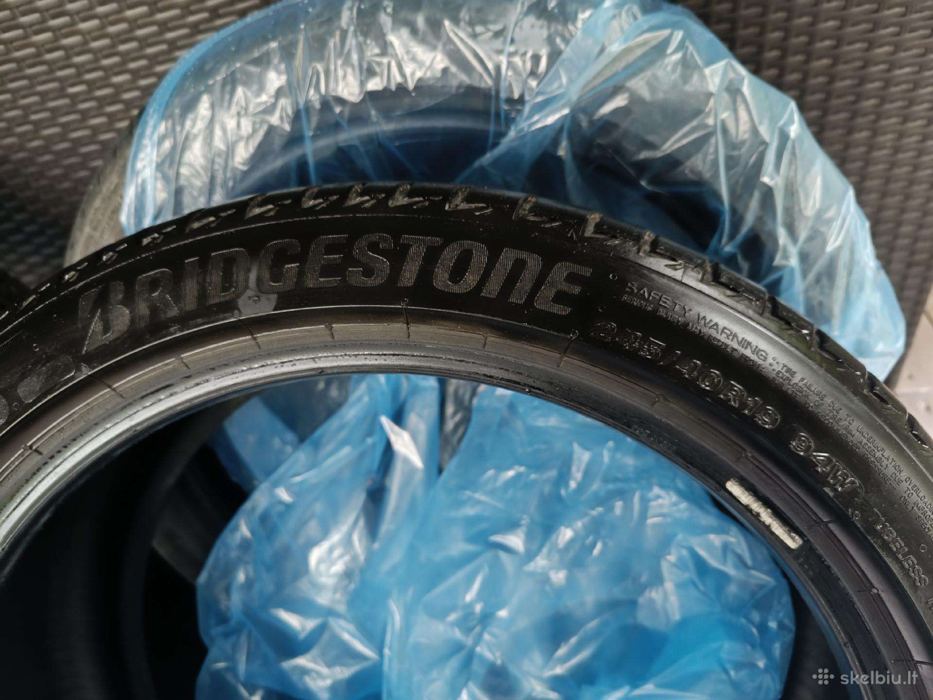 Bridgestone 245/40/r19