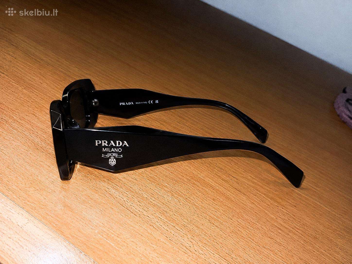 Prada akiniai