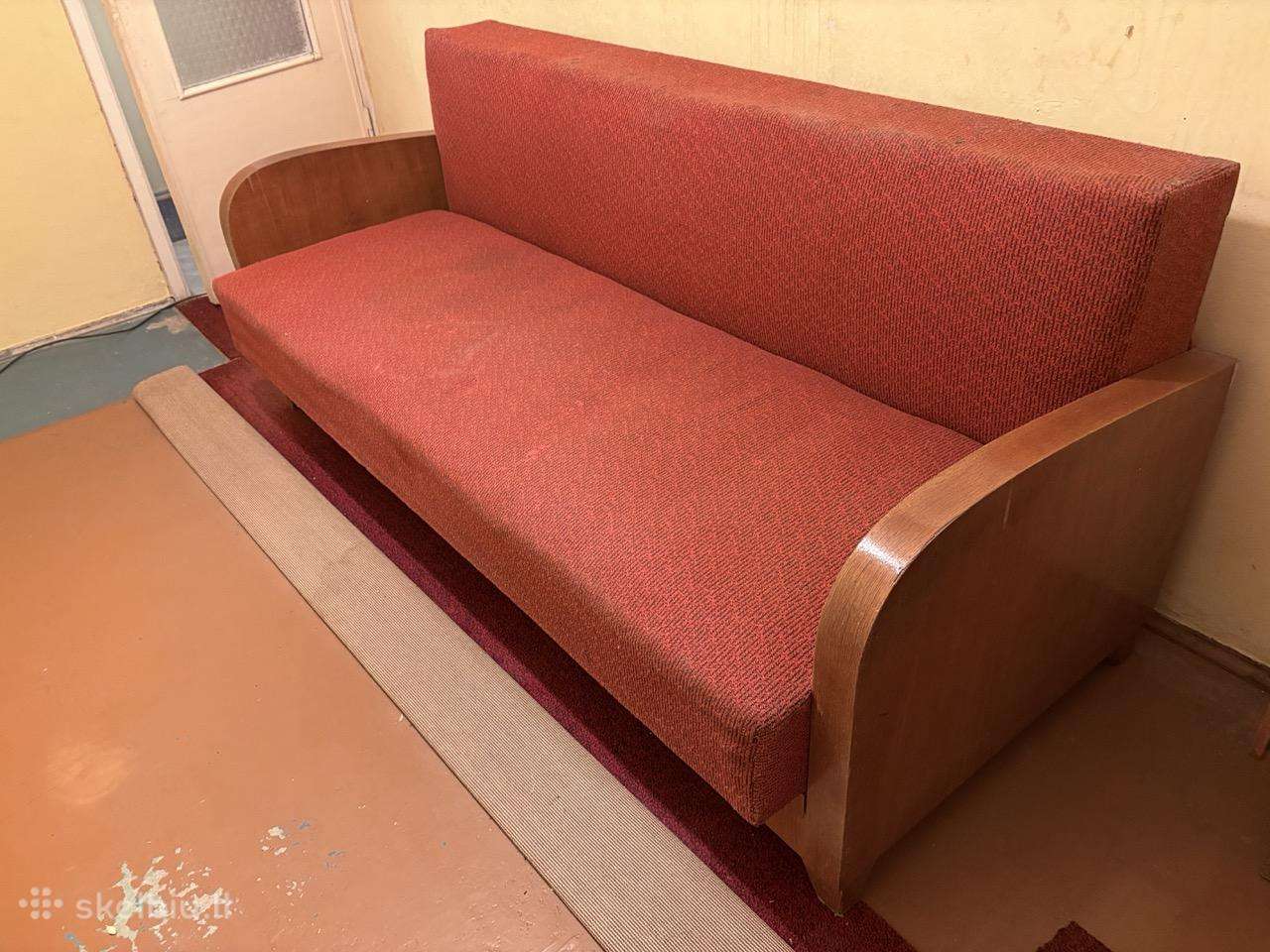 Antikvarinė sofa-lova