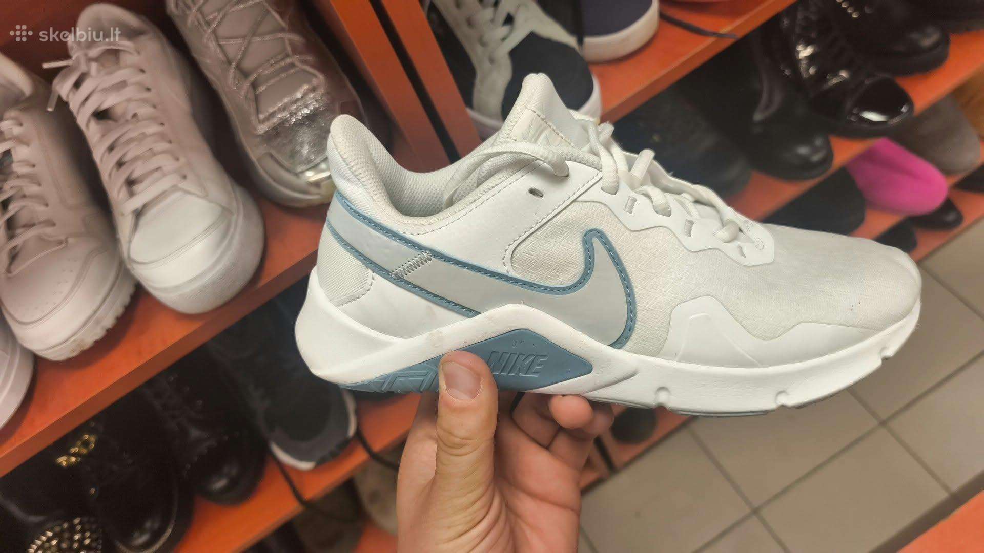 Nike kedukai krepšiniui 39