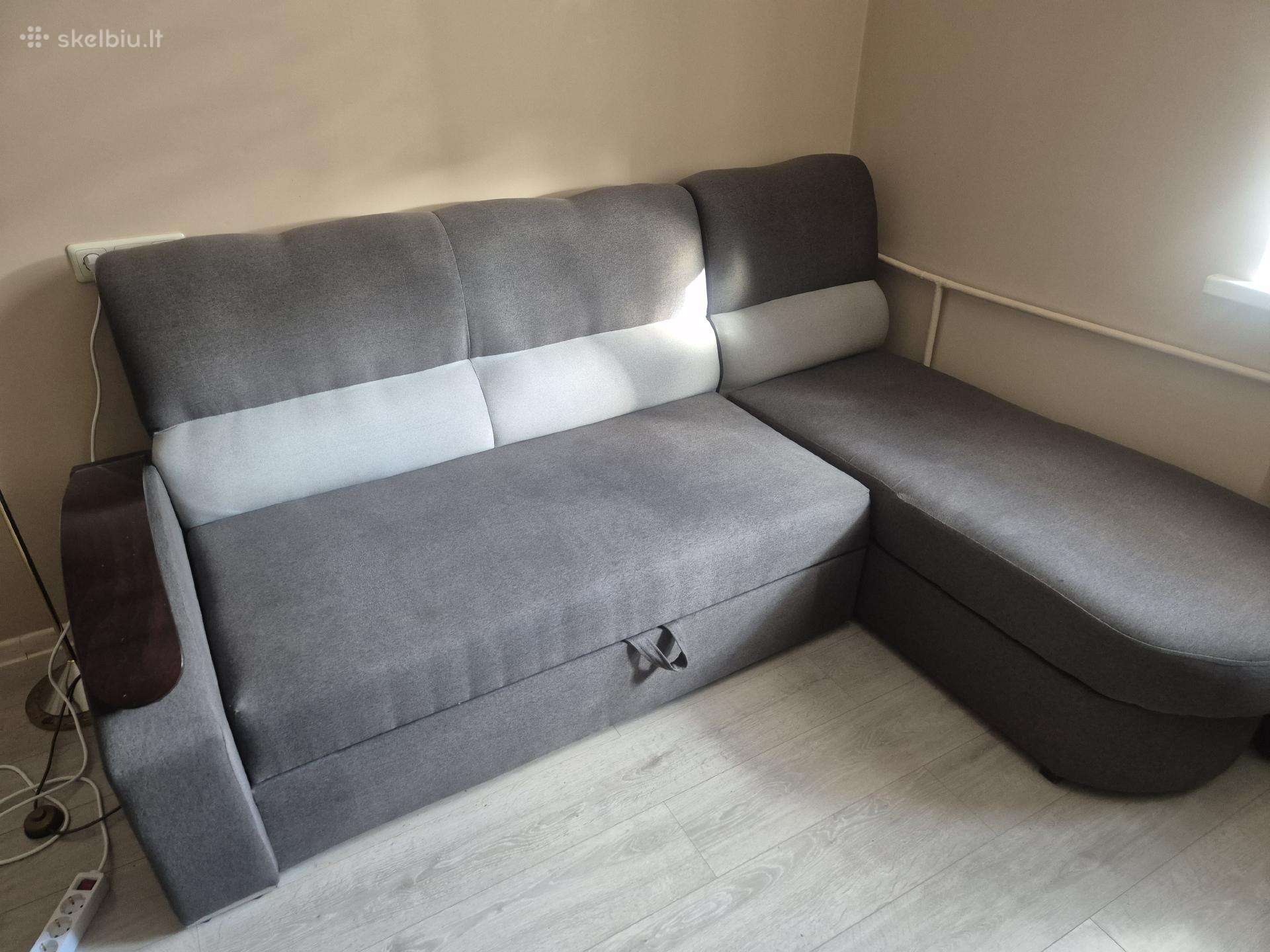 Mažai naudota sofa lova -kampas