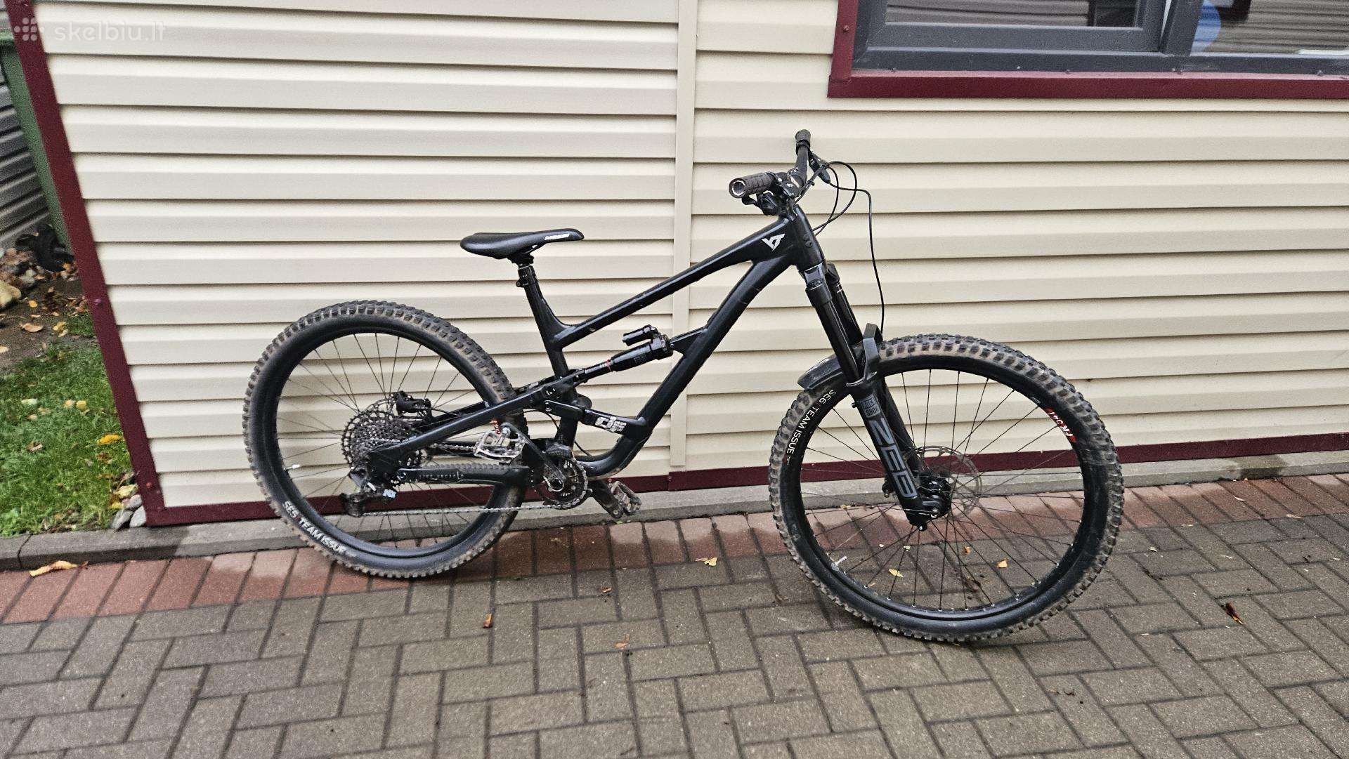 YT Capra core 2mx 2024