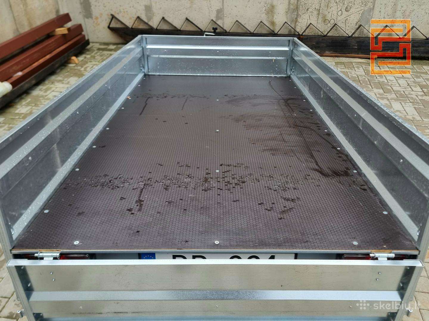 Faro, passenger car trailers