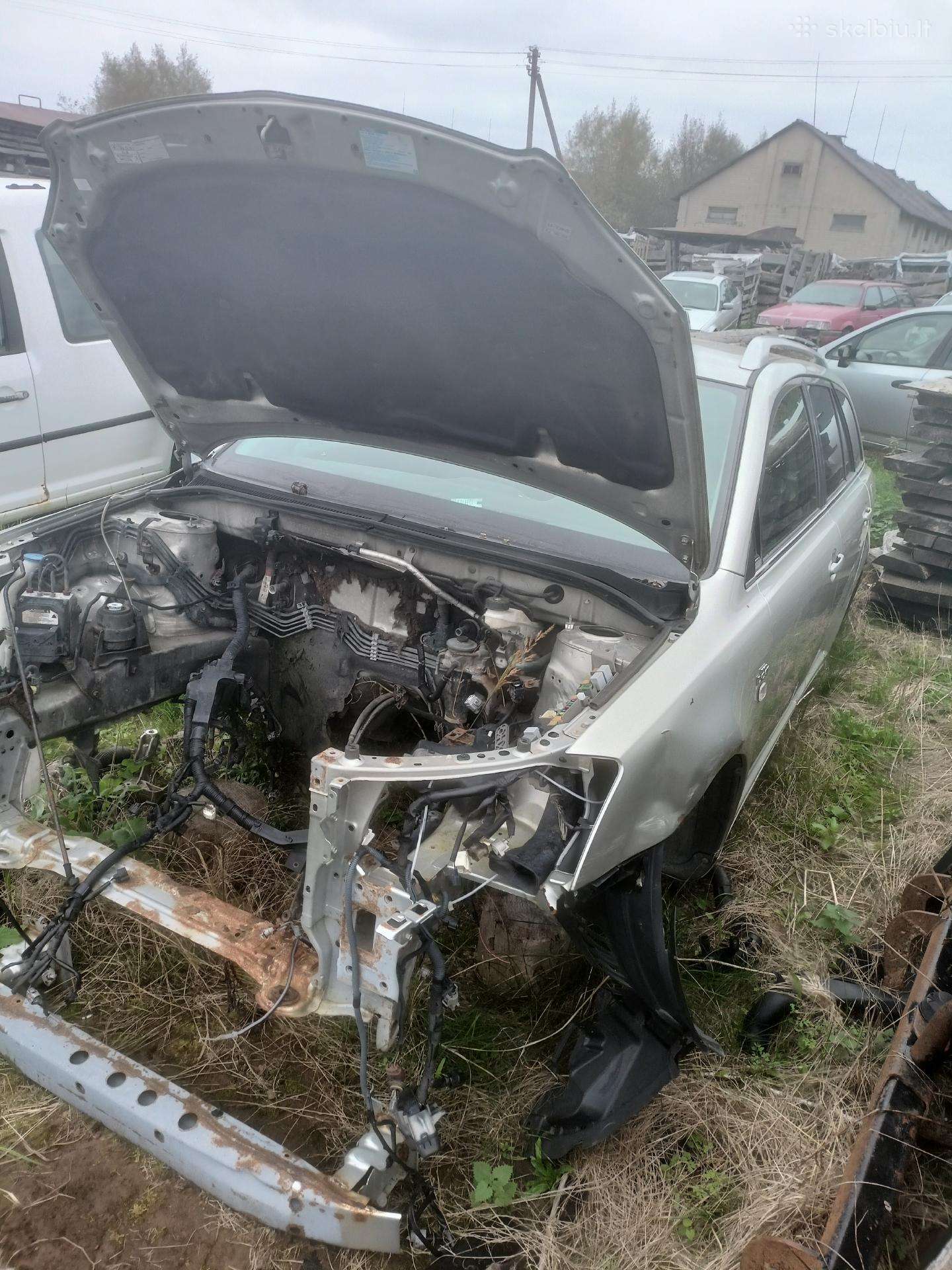 Toyota avensis dalimis skambinti 0