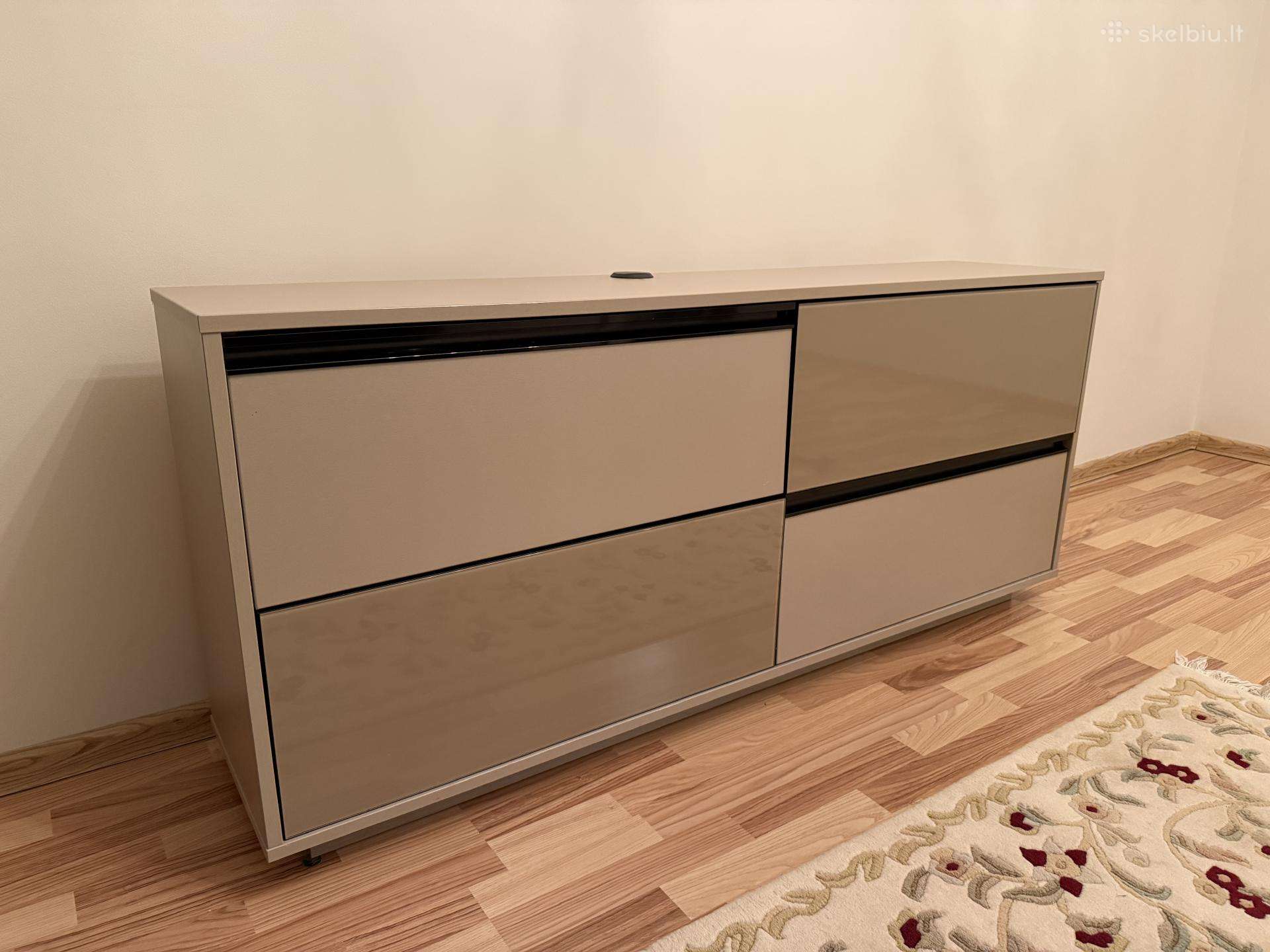 TV staliukas/komoda