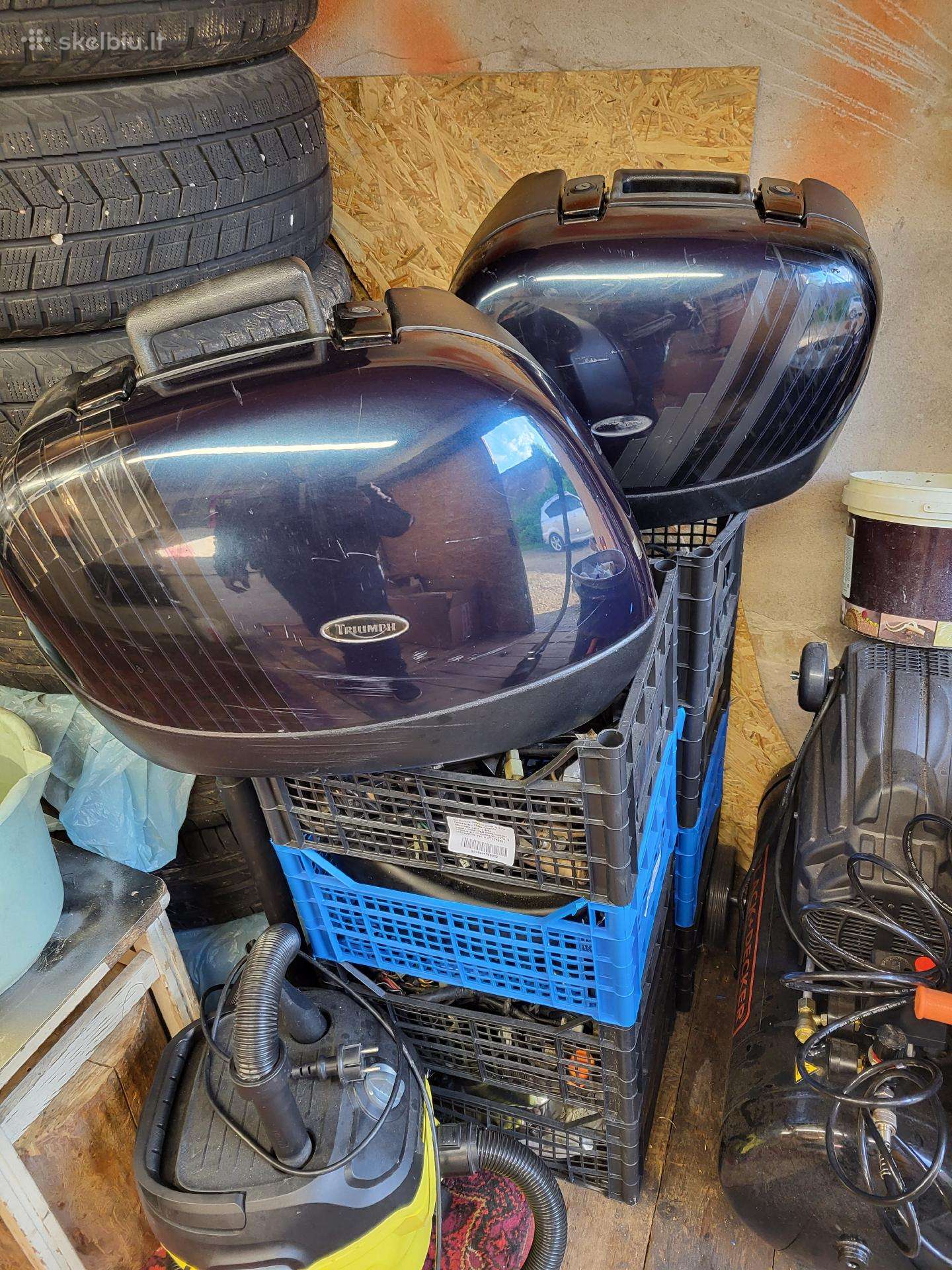 Triumph tiger sonines dezes