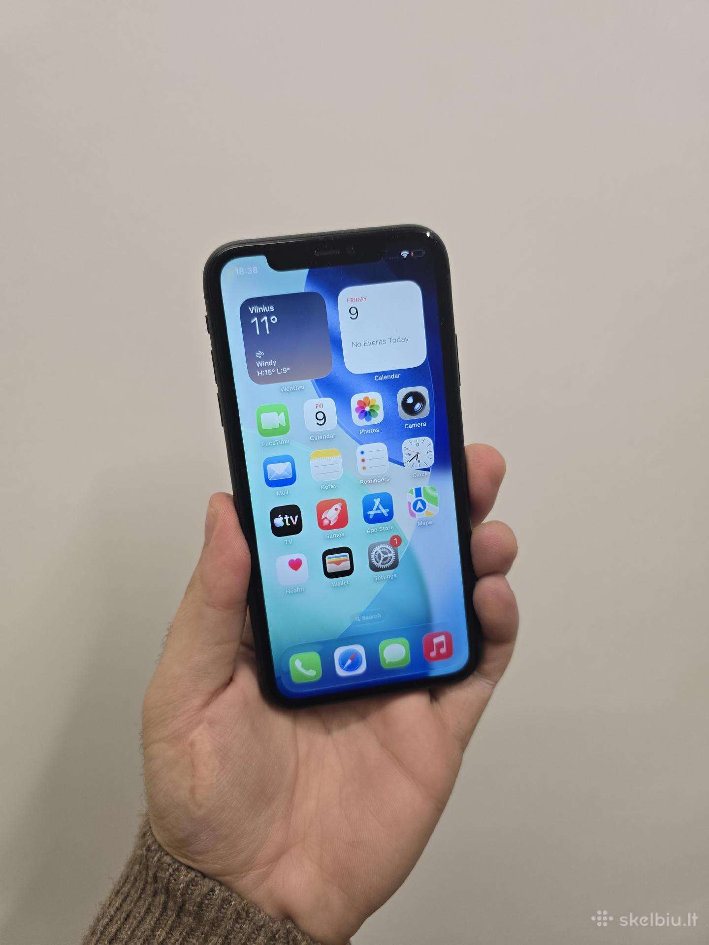 iPhone 11