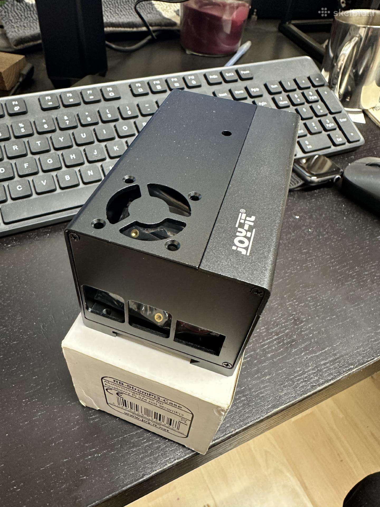 Korpusas Raspberry Pi 3/4 Strompi3 ant Din bėgelio