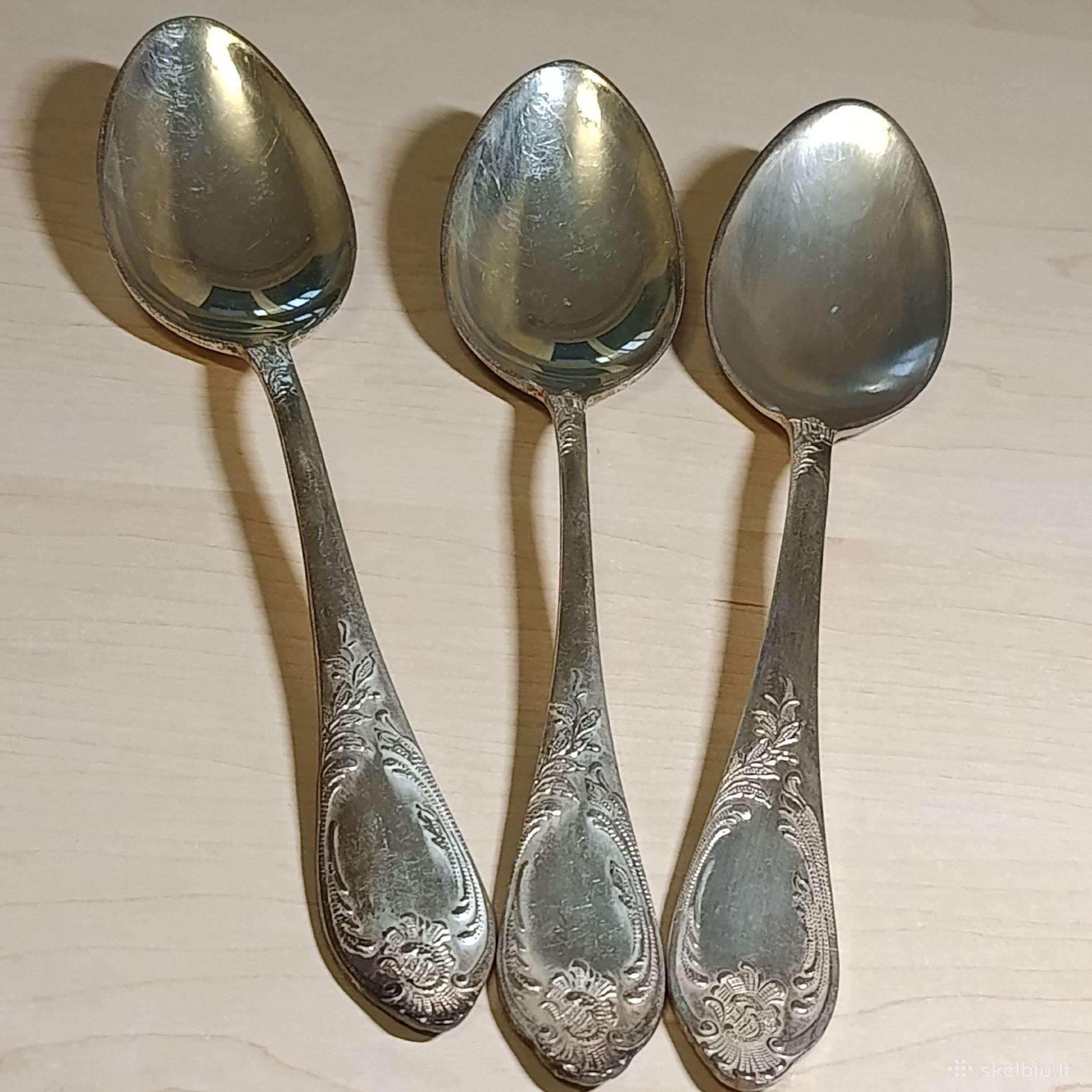 Melchioras - valgomeji saukstai.